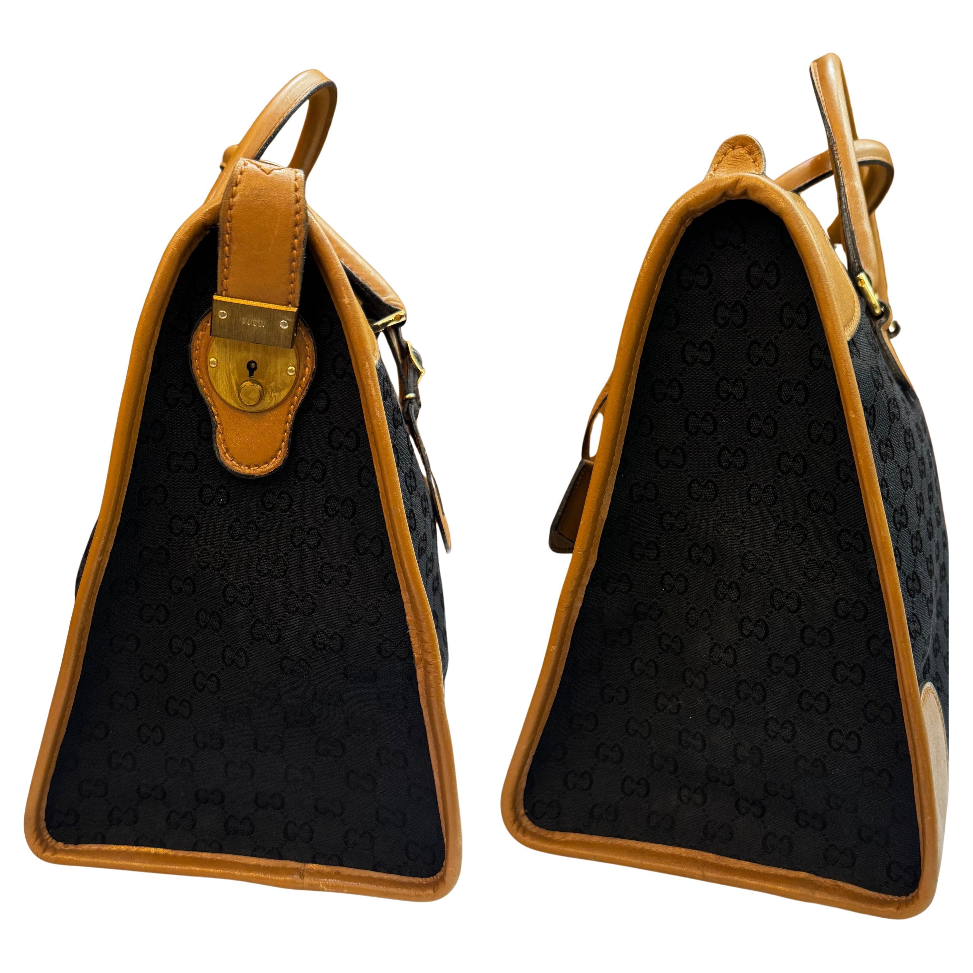 1970er Vintage GUCCI GG Monogram Jacquard Boston Bag Unisex Schwarz Braun 40 im Angebot 3
