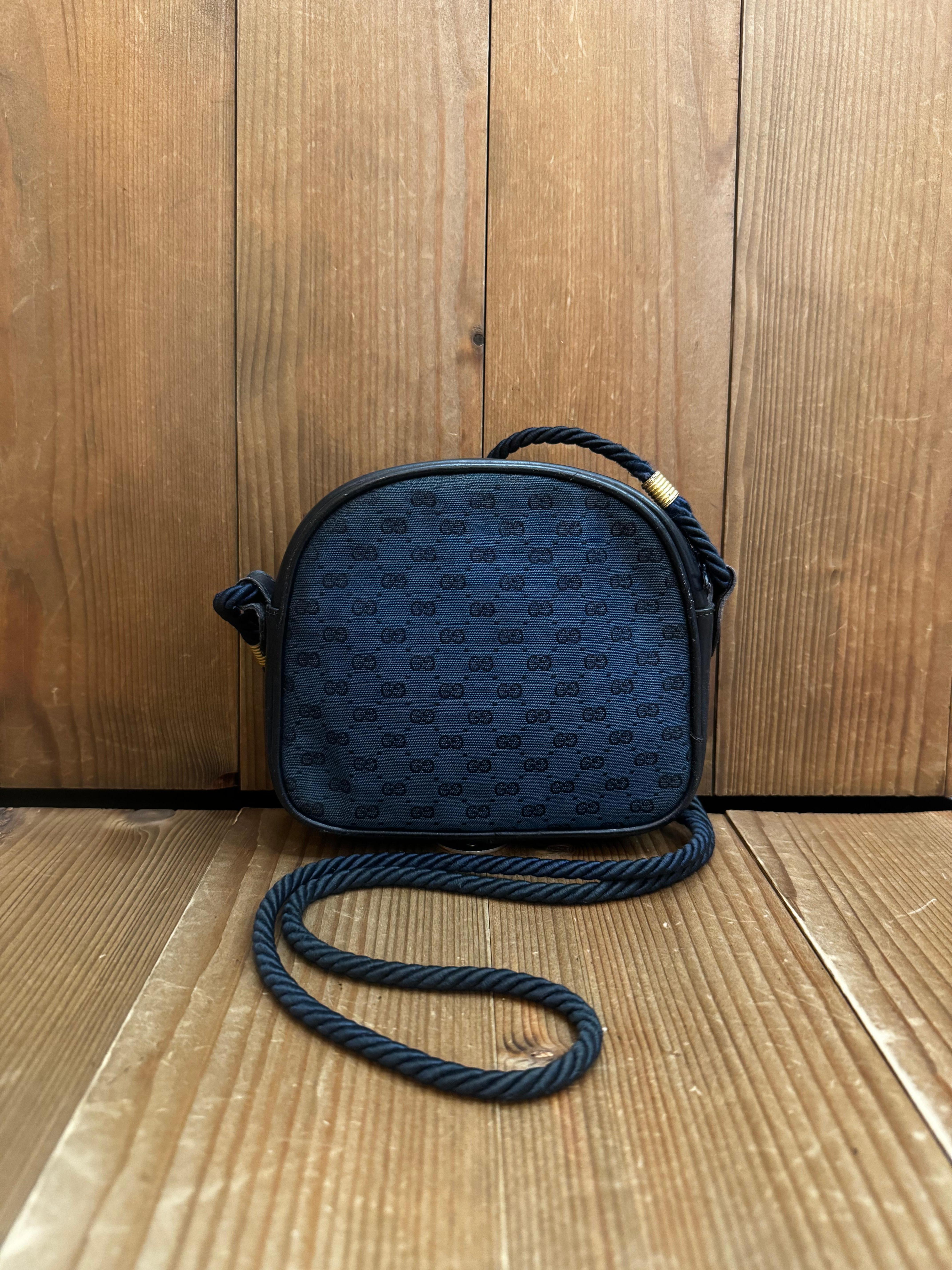 1970s Vintage GUCCI Micro GG Jacquard Crossbody Bag Navy In Fair Condition For Sale In Bangkok, TH