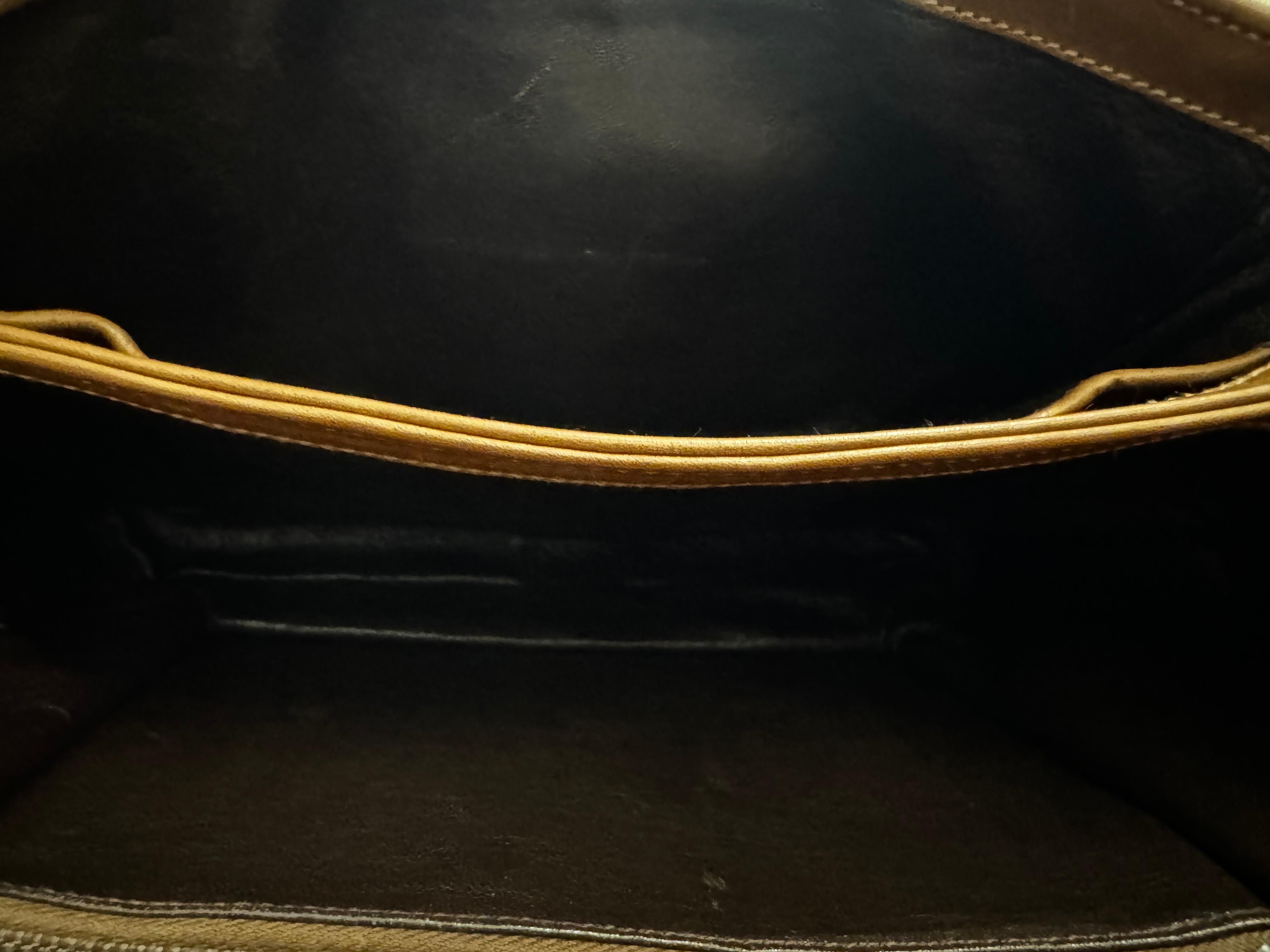 1970s Vintage GUCCI Micro GG Jacquard Leather Shoulder Bag Off-White Brown 4