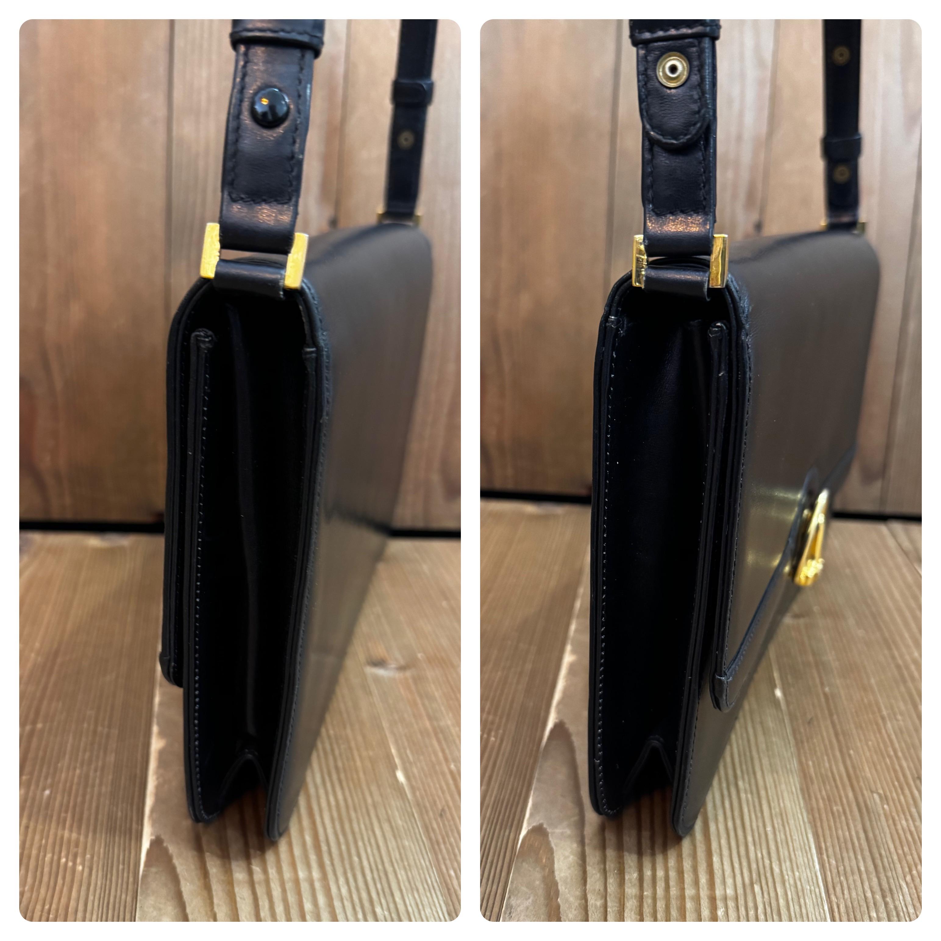 1970 Vintage GUCCI Sac à bandoulière en cuir à deux voies Noir Unisexe en vente