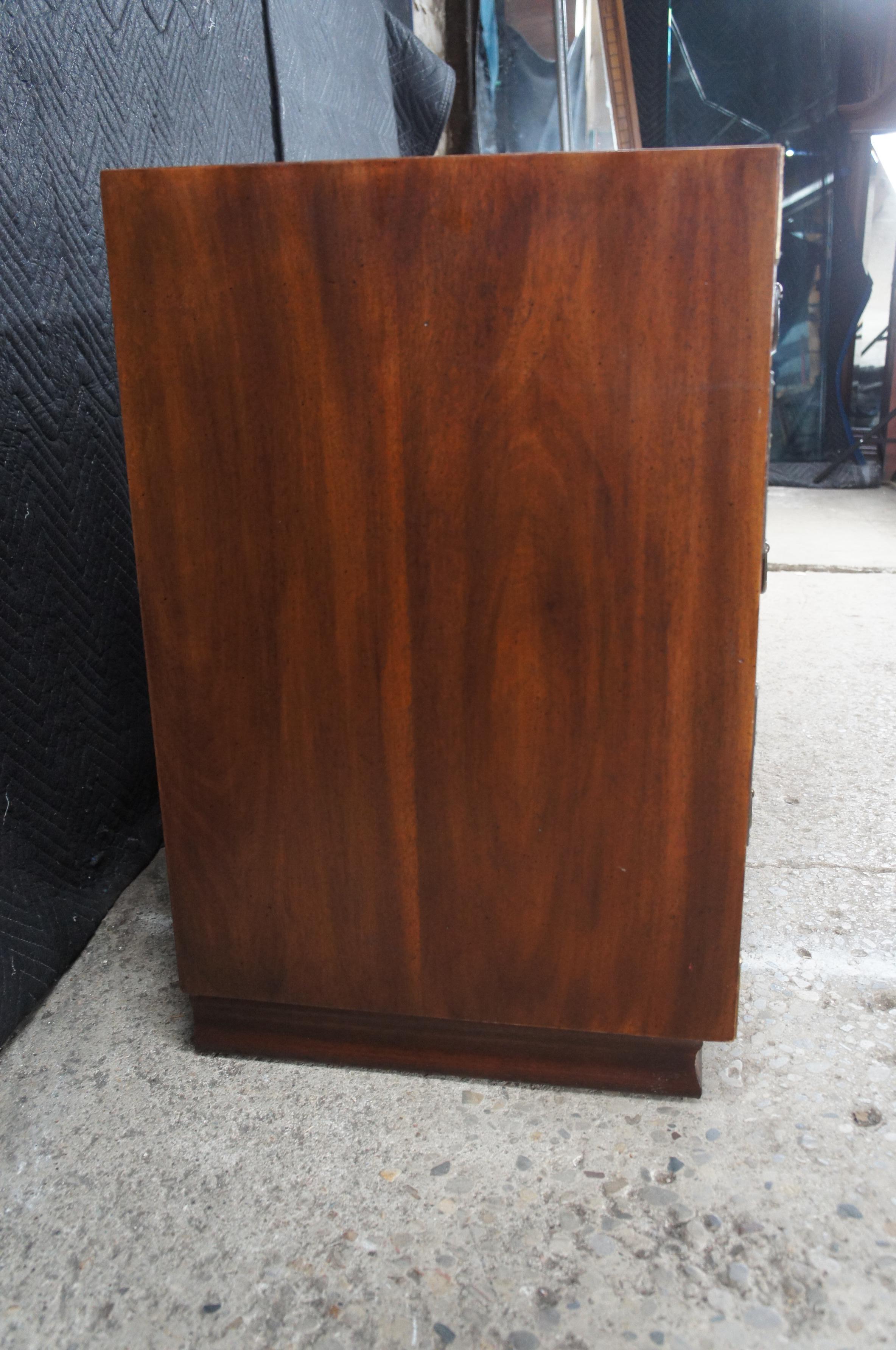 1970s Vintage Henredon Campaign Tansu Style Chinoisere Mahogany Double Dresser For Sale 4