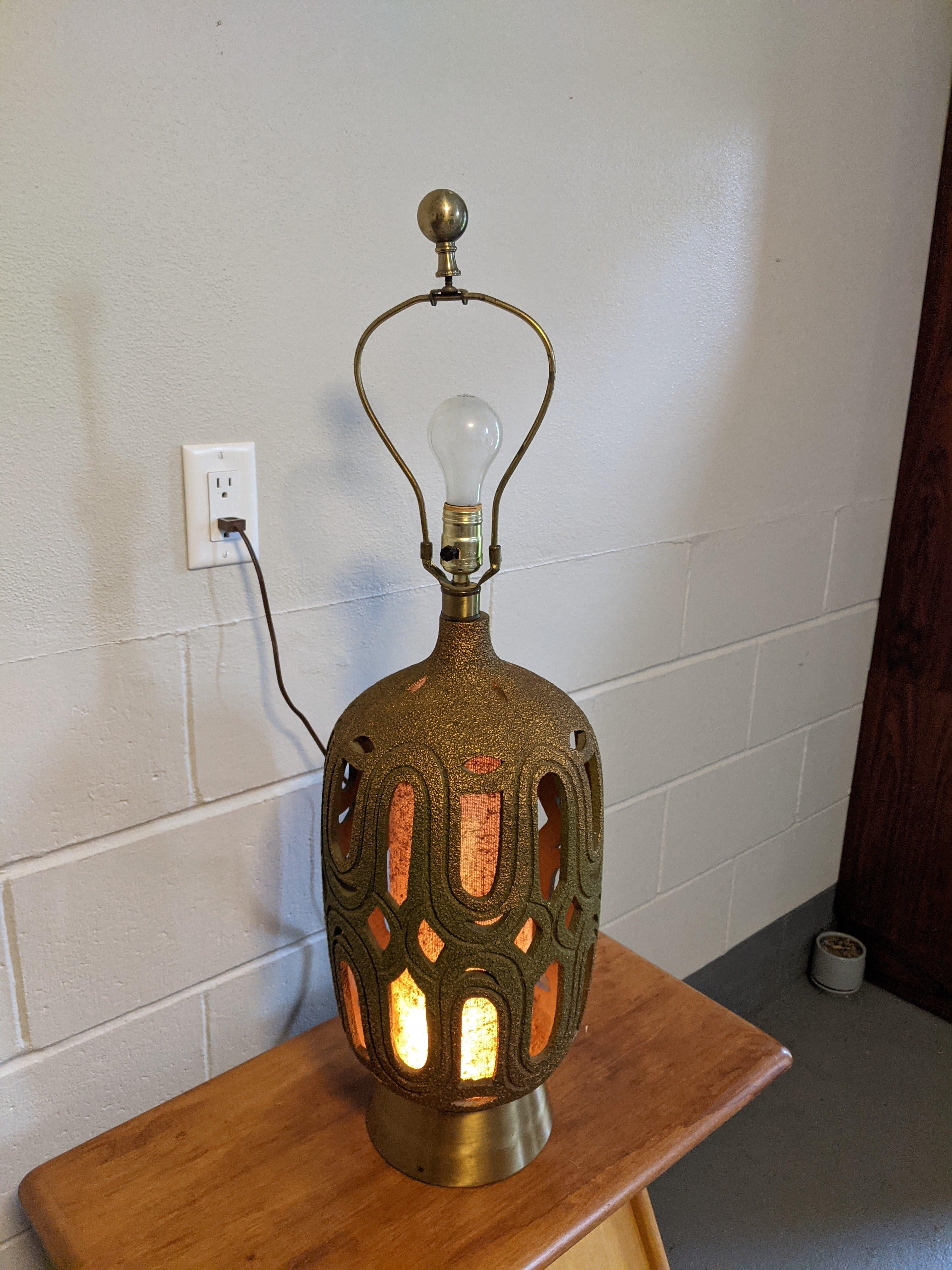 Américain Grande lampe de bureau Honi Chilo vintage des années 1970 en vente