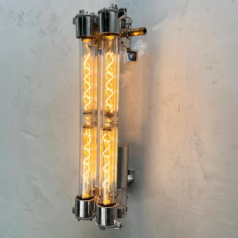1970's Vintage Industrial Flameproof Strip Light with Edison LED Tubes In Good Condition For Sale In Leicester, Leicestershire