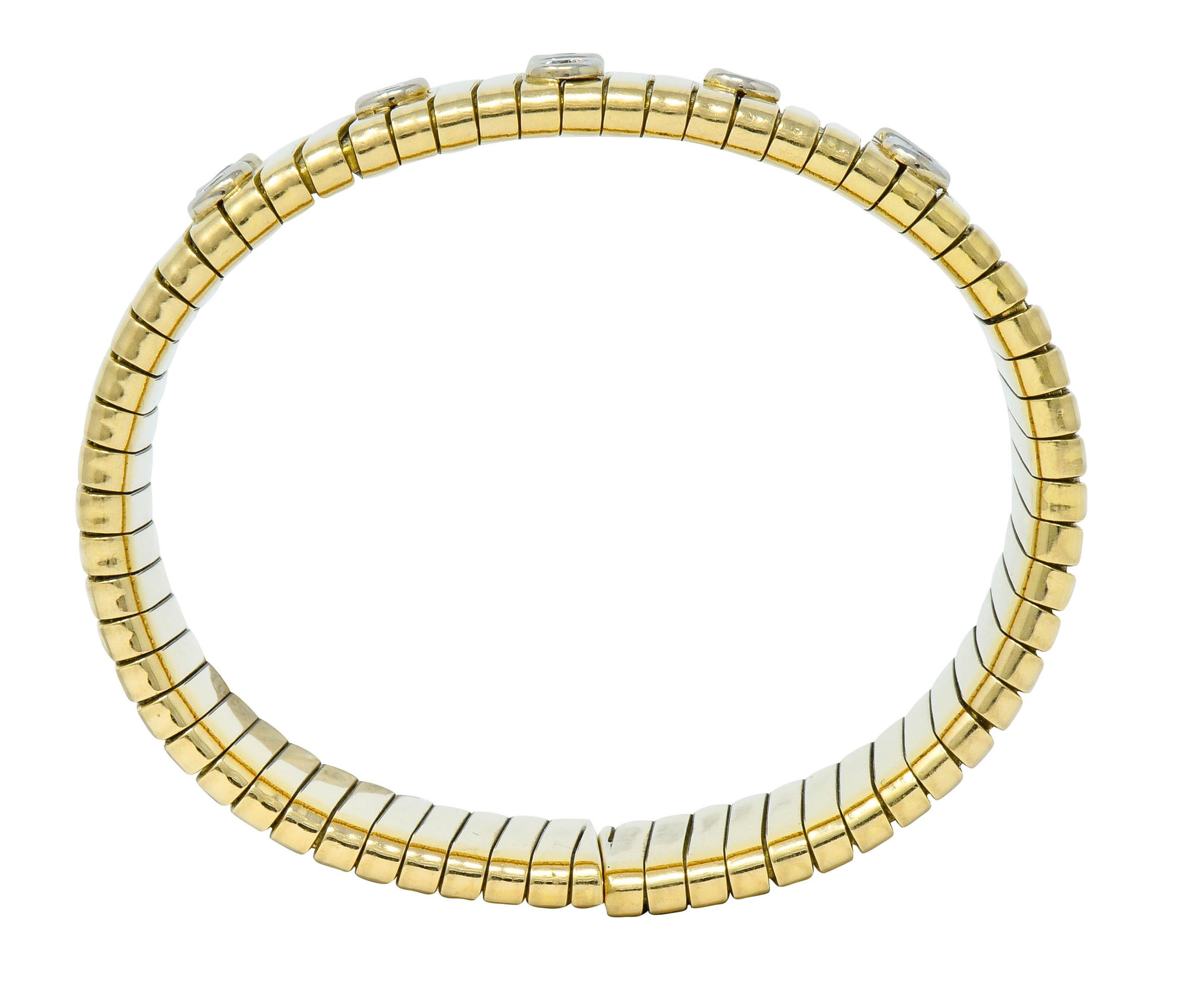 Women's or Men's 1970s Vintage Italian 1.45 Carat Diamond 18 Karat Gold Tubogas Cuff Bracelet