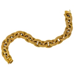 1970s Vintage Italian 18 Karat Gold Large Mesh Link Bracelet