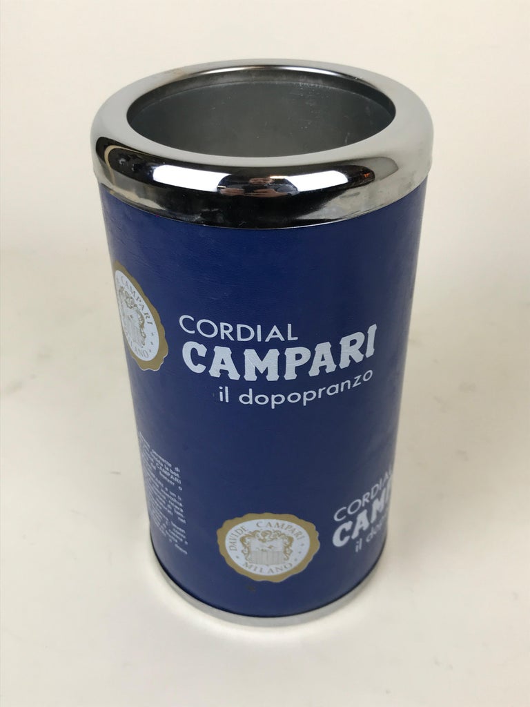 1970s Vintage Italian Advertising Cordial Campari Glacette In Good Condition For Sale In Milan, IT