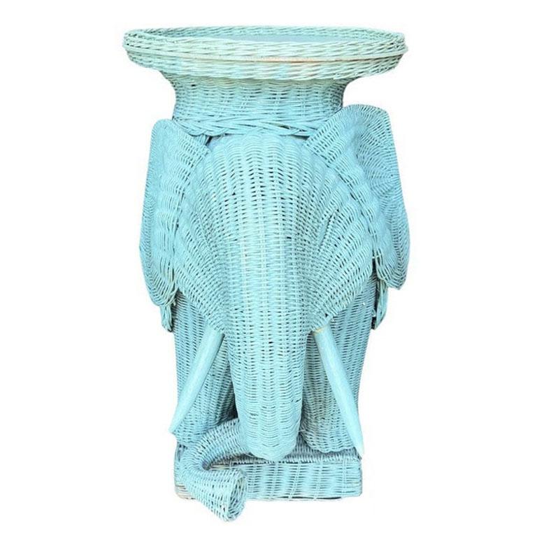 1970s Vintage Italian Animalia Wicker Elephant Side Tray Table in Blue In Good Condition For Sale In Oklahoma City, OK