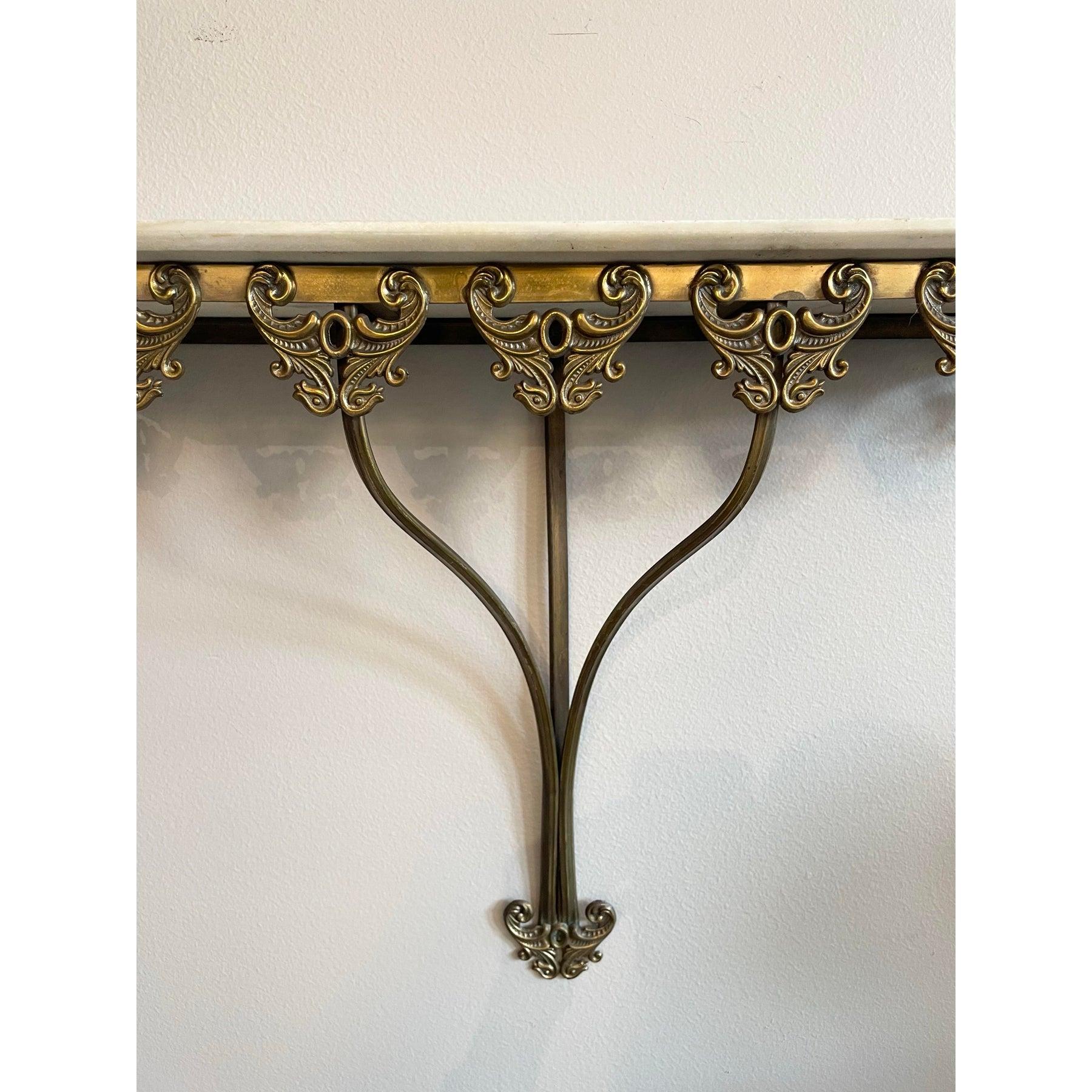 Marbre 1970 Vintage Italian Brass Filigree Mirror With Matching Marble Floating Table (Miroir en laiton filigrané et table flottante en marbre) en vente