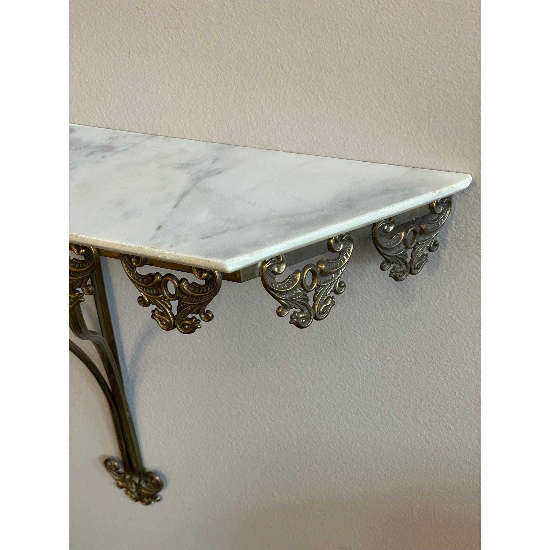 1970 Vintage Italian Brass Filigree Mirror With Matching Marble Floating Table (Miroir en laiton filigrané et table flottante en marbre) en vente 2