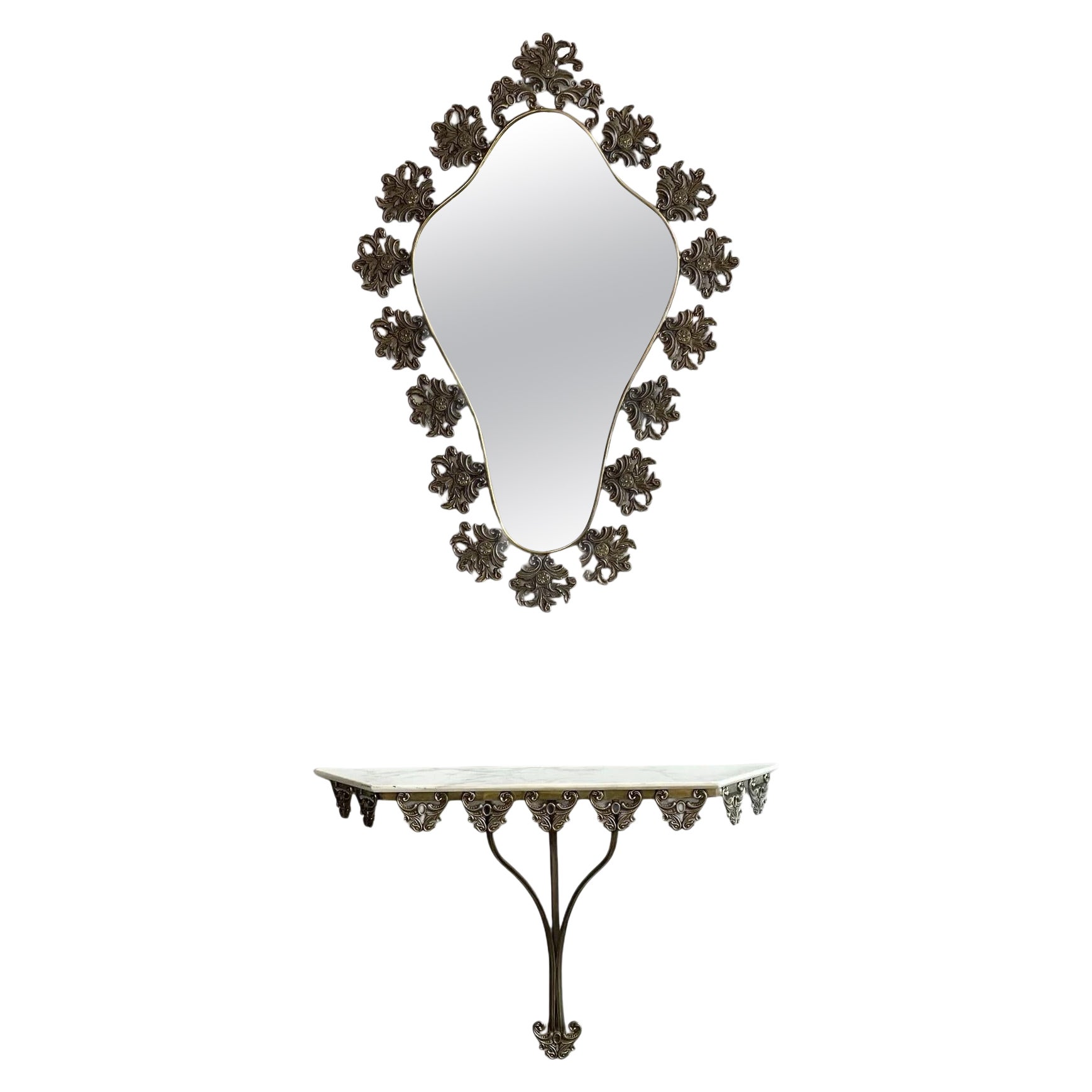 1970 Vintage Italian Brass Filigree Mirror With Matching Marble Floating Table (Miroir en laiton filigrané et table flottante en marbre) en vente