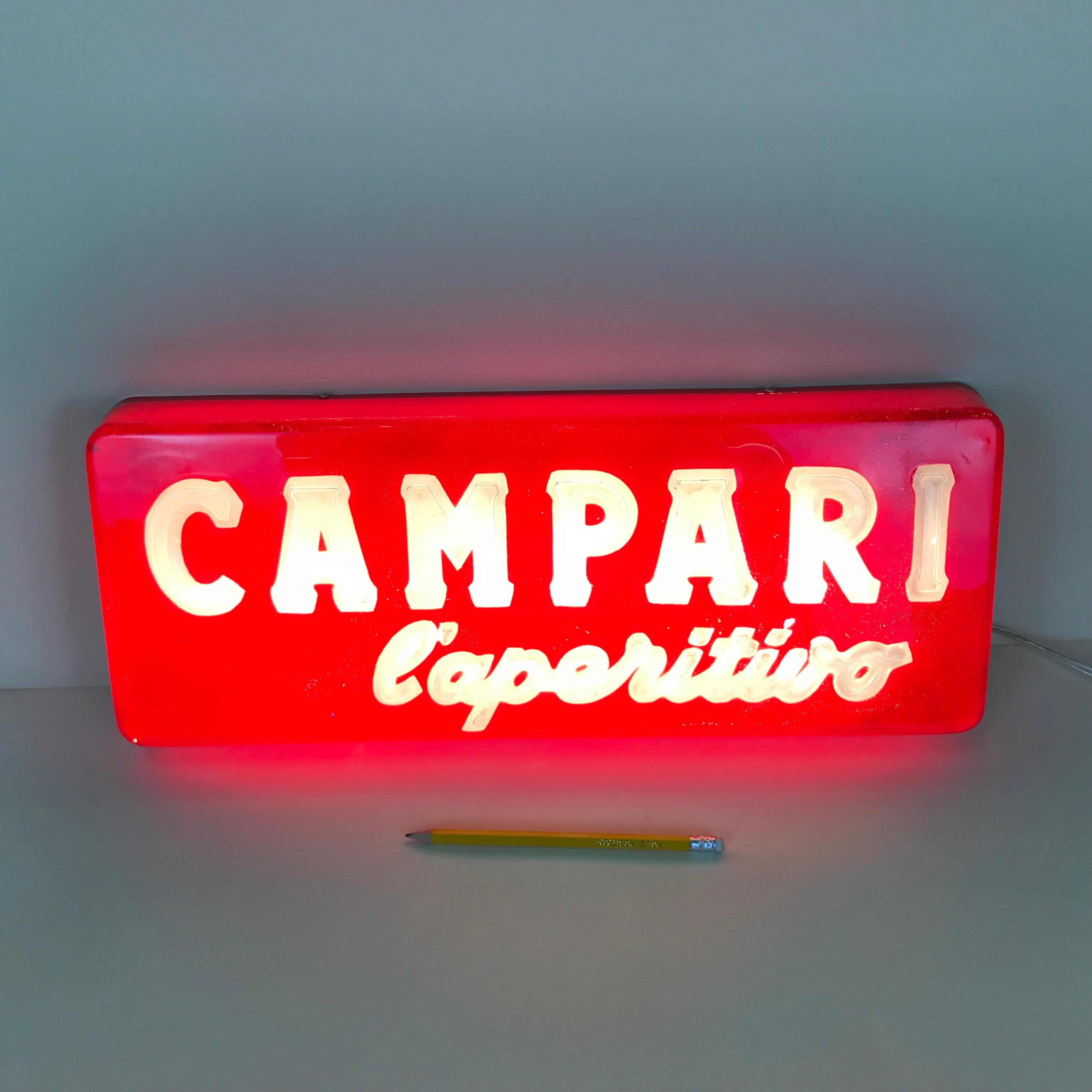 Plastic 1970s Vintage Italian Campari L'aperitivo Campari the Aperitif Illuminated Sign