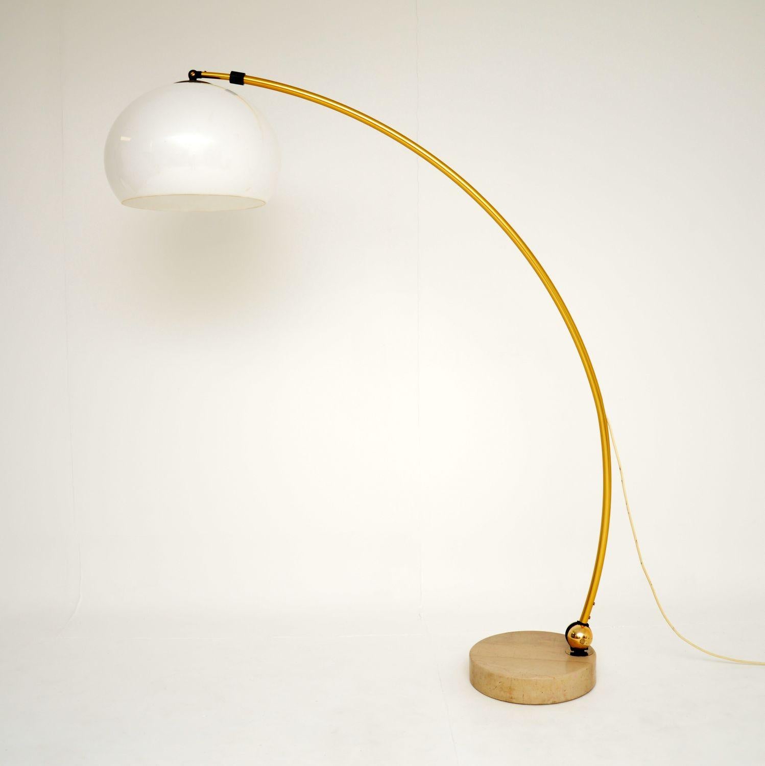 1970's Vintage Italian & Marble Arc Floor Lamp In Good Condition In London, GB