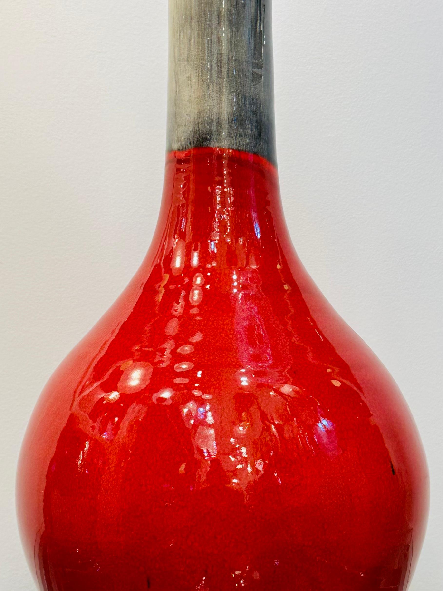1970s Vintage Italian Mottled Red & Grey Molten Ceramic Highly Glazed Vase For Sale 5
