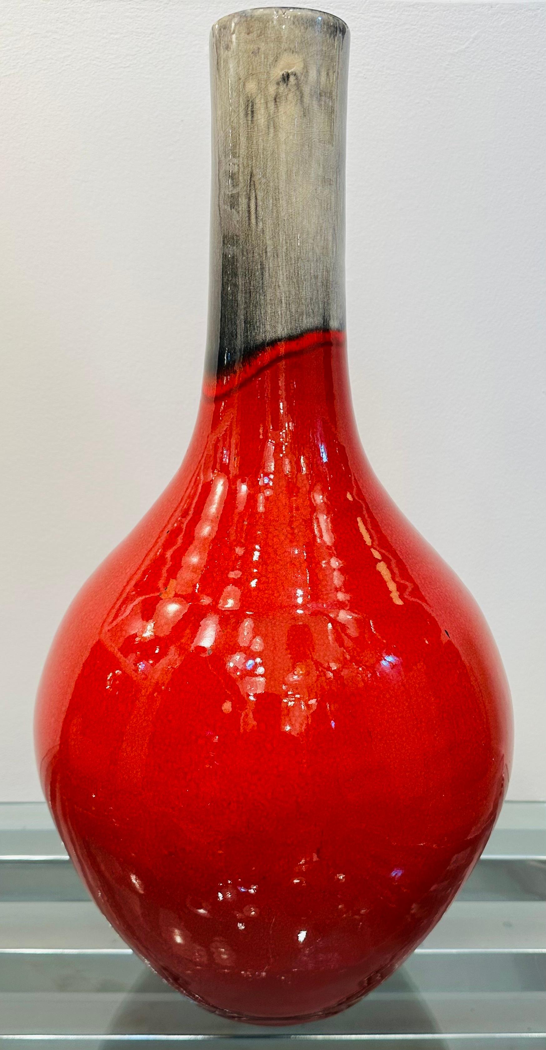 1970s Vintage Italian Mottled Red & Grey Molten Ceramic Highly Glazed Vase In Good Condition For Sale In London, GB