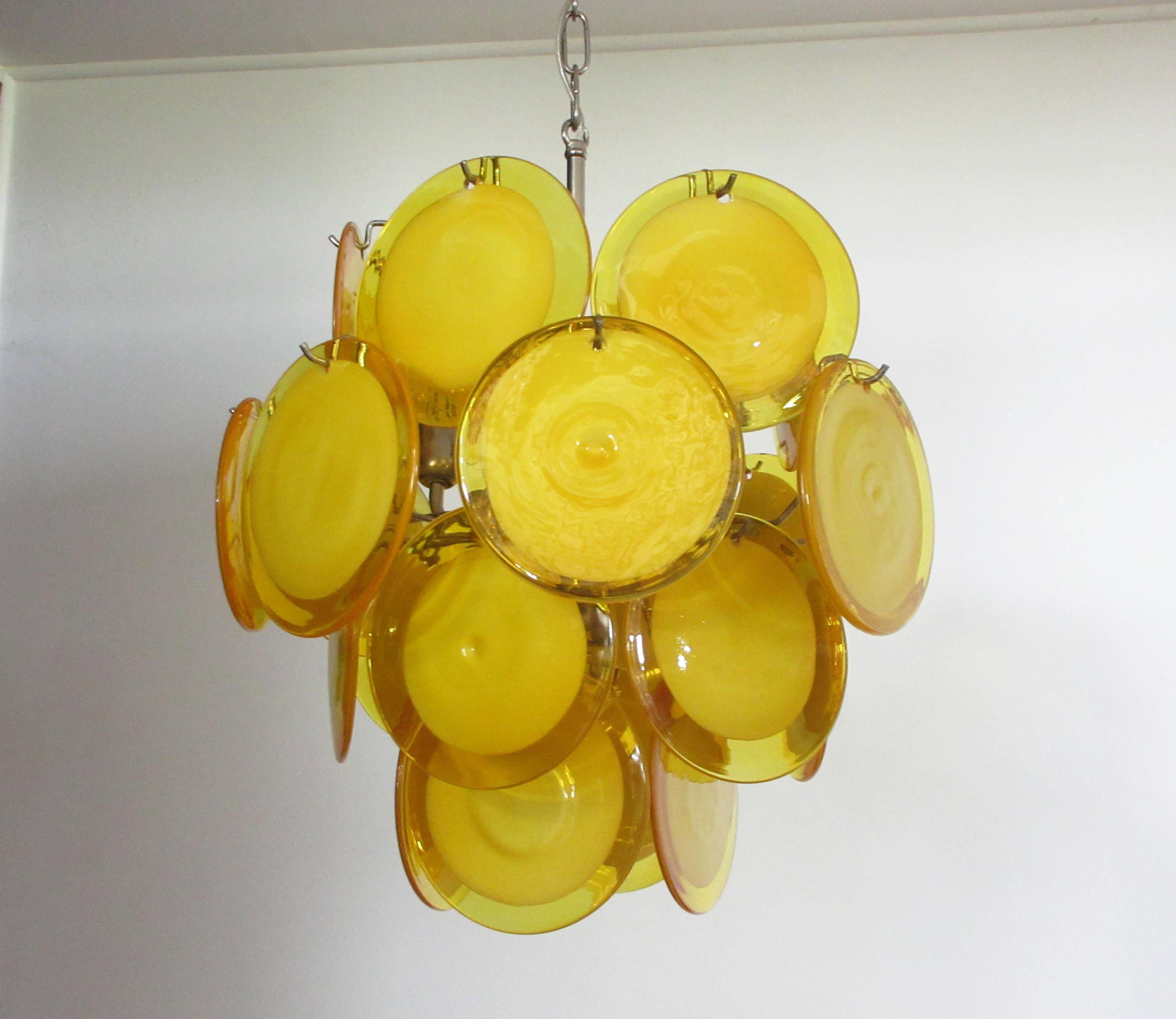 1970s Vintage Italian Murano Chandelier, 24 Yellow Disks 8