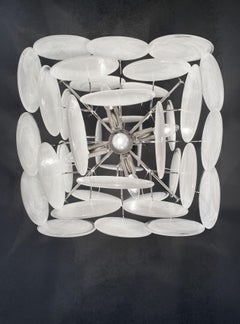 Lampadario italiano vintage di Murano degli anni '70, 36 dischi bianchi