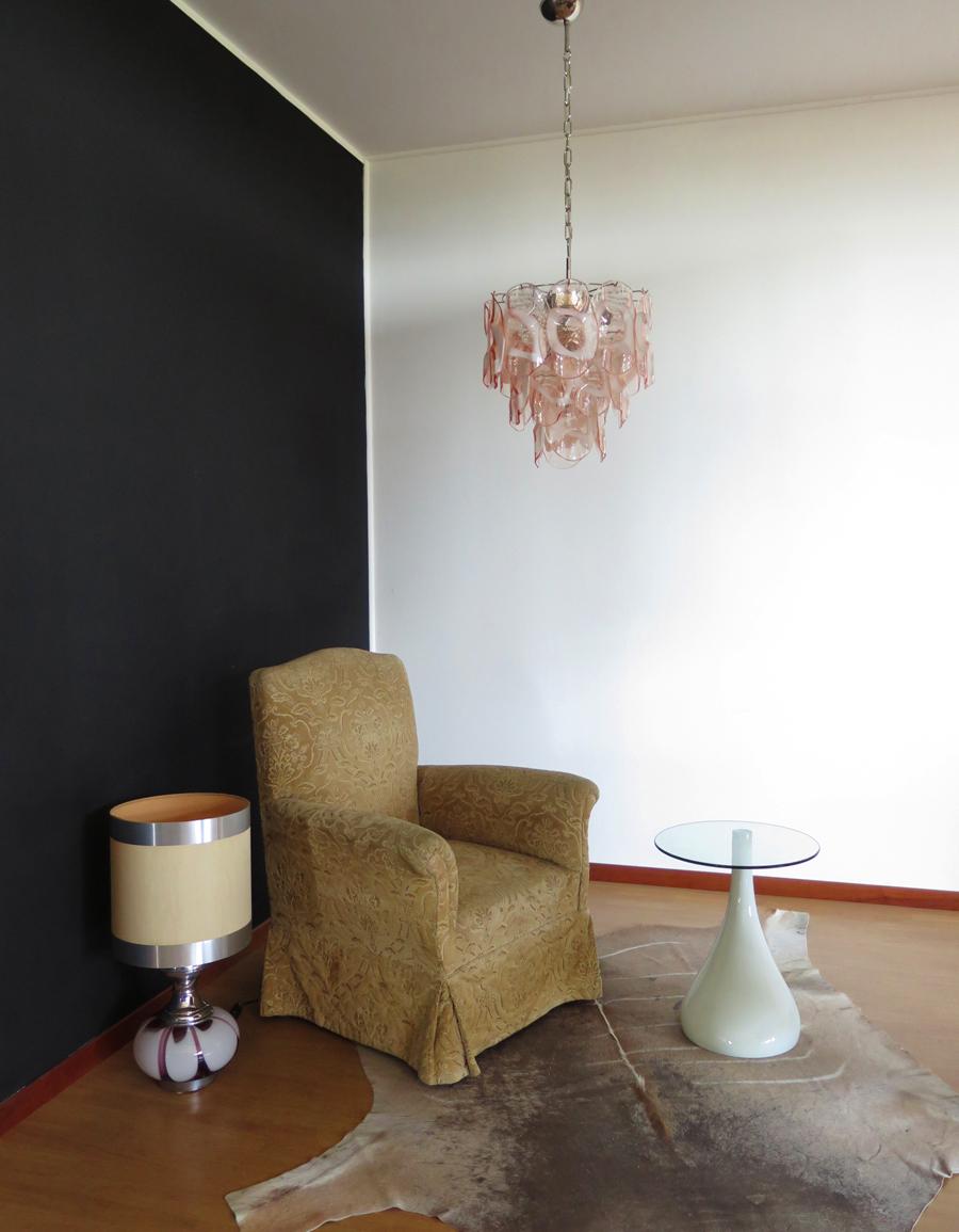 1970's Vintage Italian Murano Kronleuchter Lampe in Vistosi Stil 23 rosa Gläser (Glaskunst) im Angebot