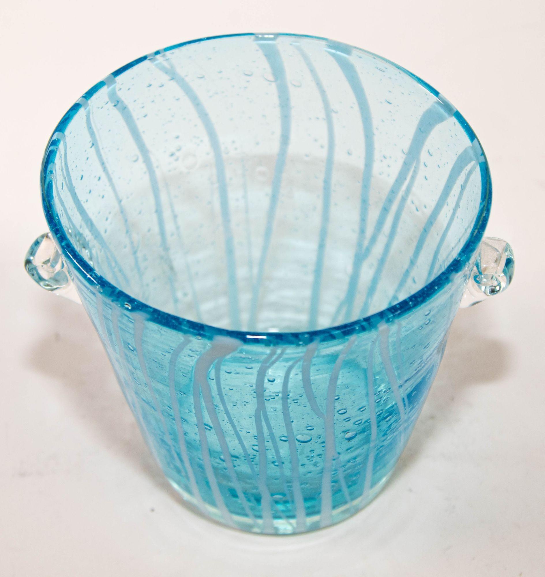 Hand-Crafted 1970s Vintage Italian Murano Venini Venetian Art Glass Ice Bucket Blue and White For Sale