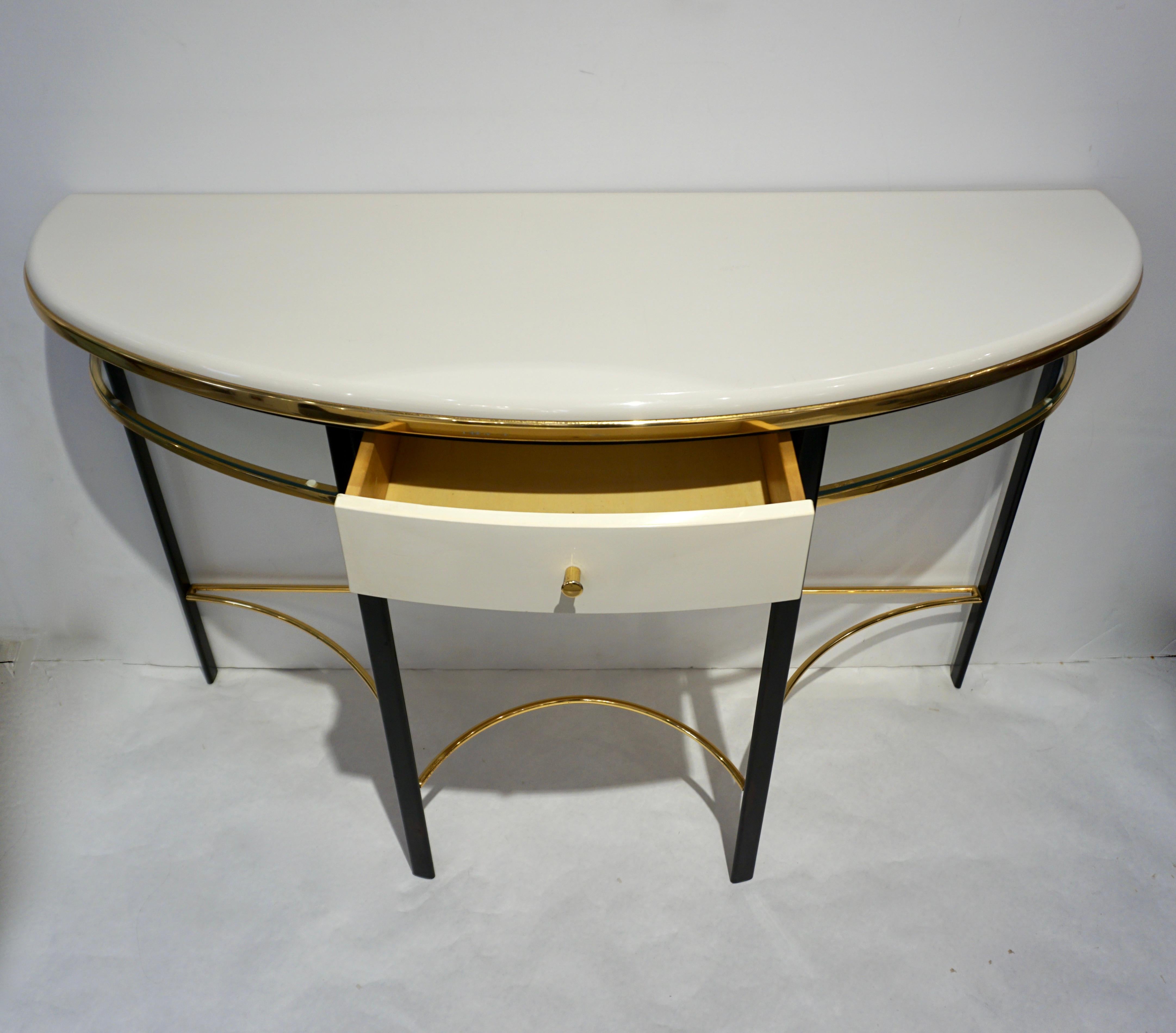 1970s Vintage Italian One-Drawer Black & Cream Lacquered Brass Demi Lune Console In Good Condition In New York, NY