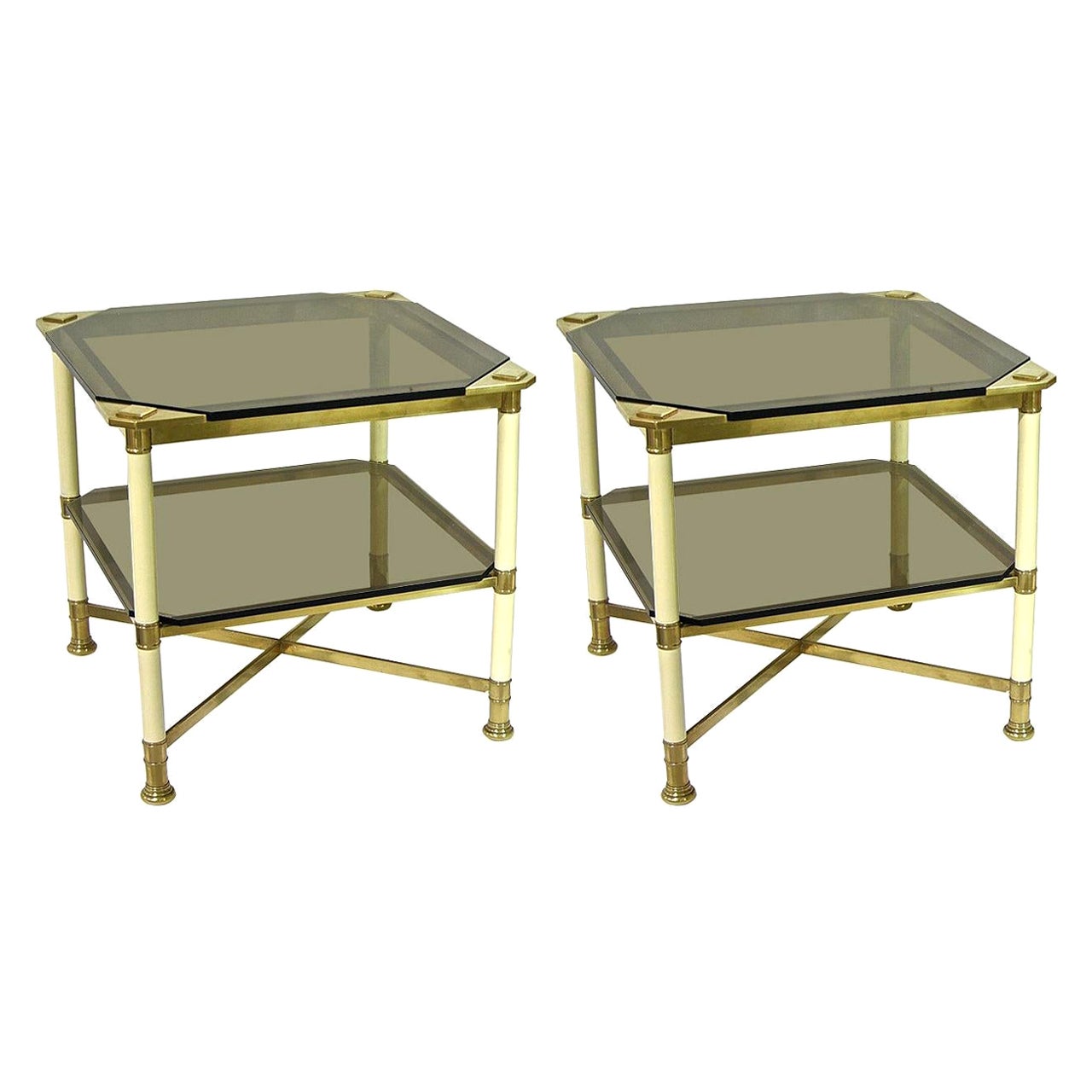 Coppia di tavolini in vetro fumé e avorio a due piani in ottone del 1970, Vintage Italian