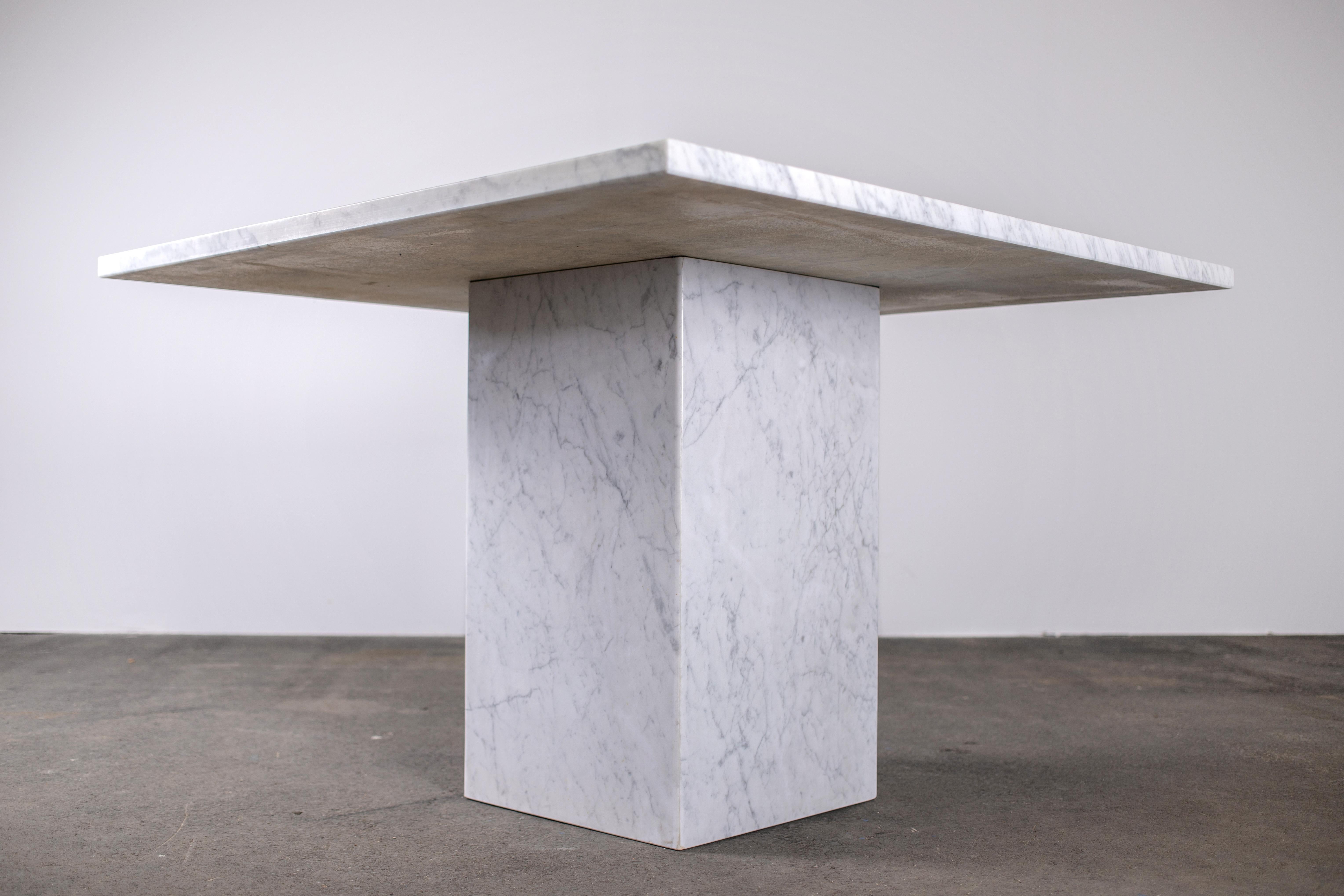 Polished 1970s Vintage Italian Square White Carrera Marble Dining Table or Center Table For Sale