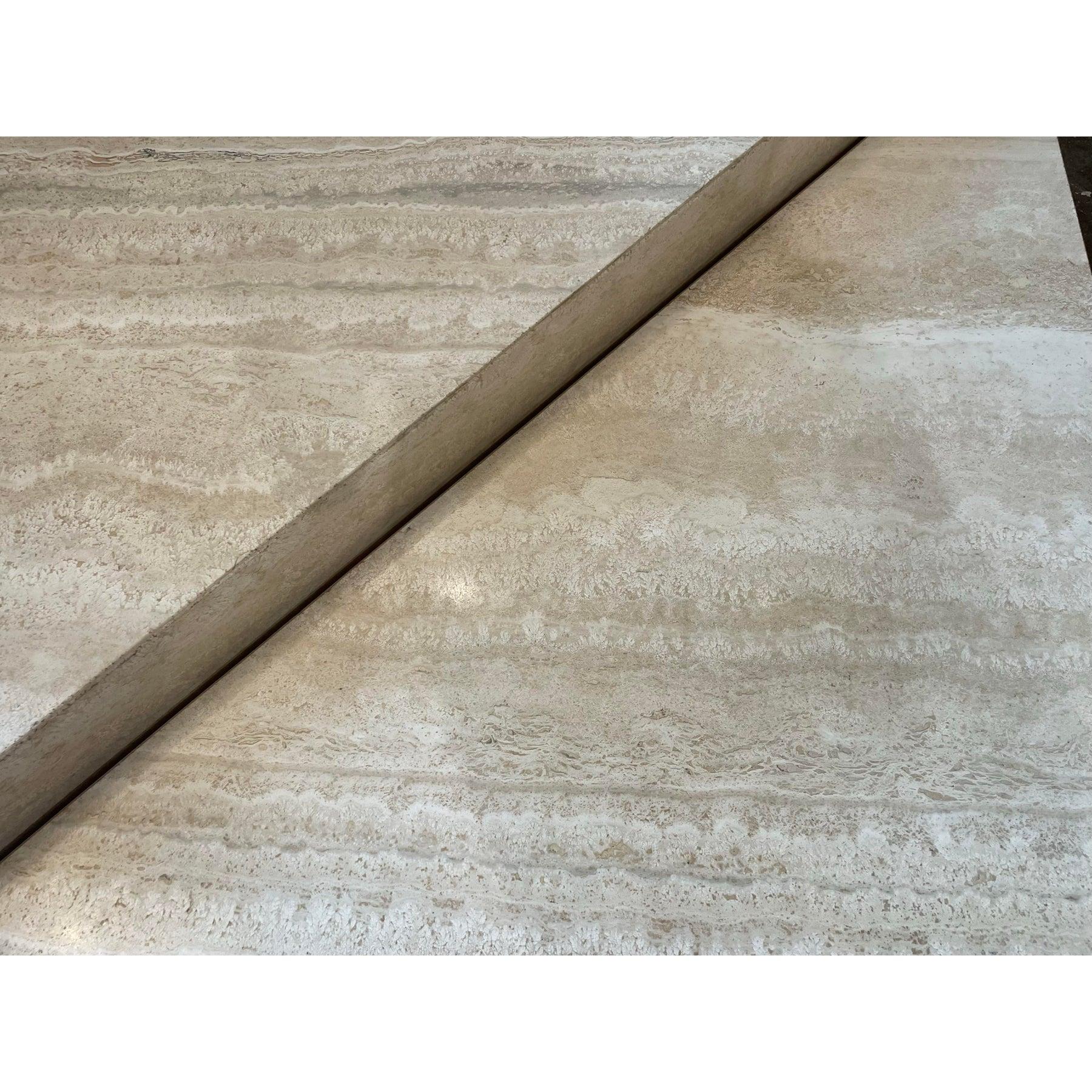 1970s Vintage Italian Up & Up Travertine Coffee Table en vente 7