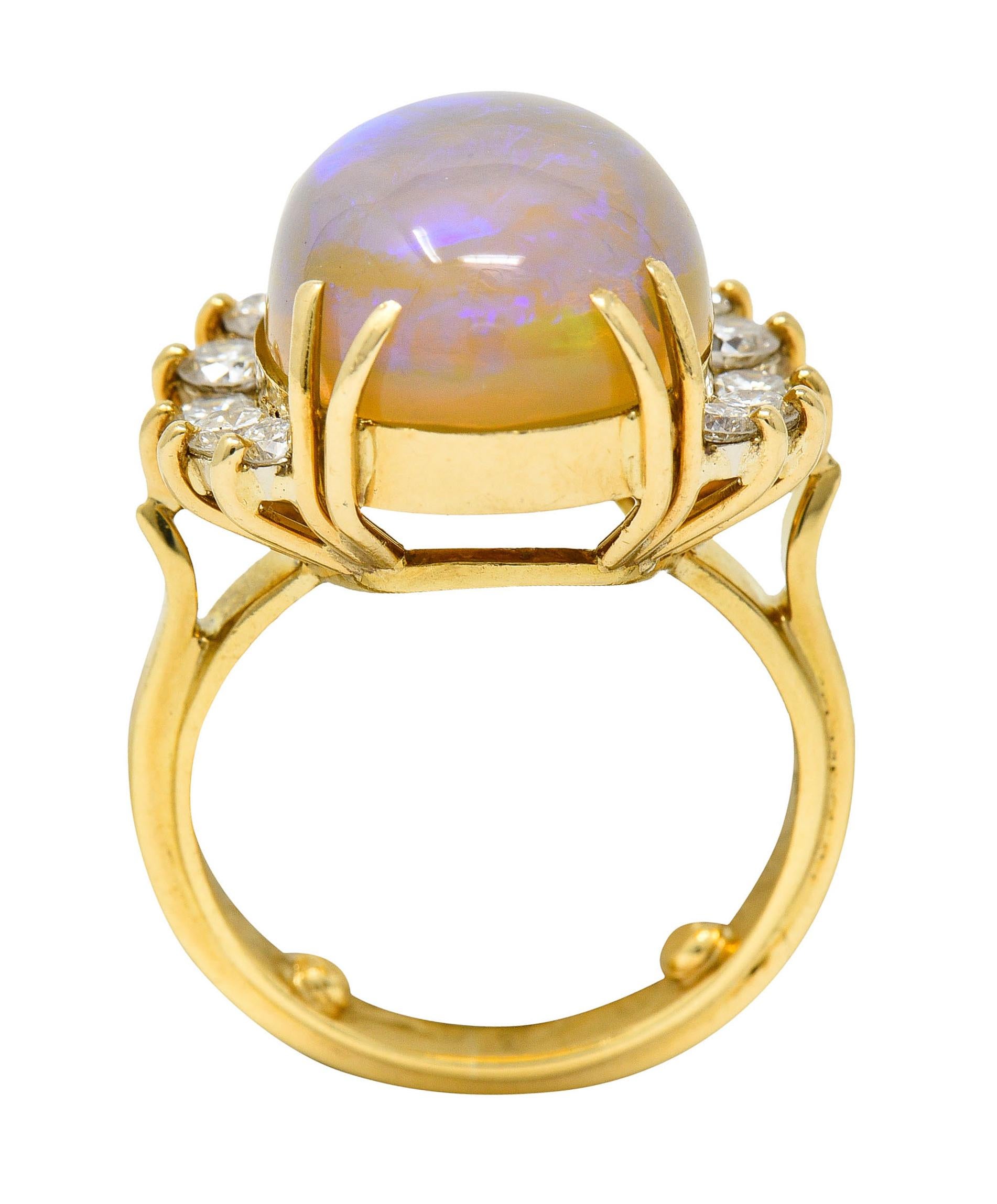 1970's Vintage Jelly Opal Diamond 18 Karat Gold Gemstone Ring 1