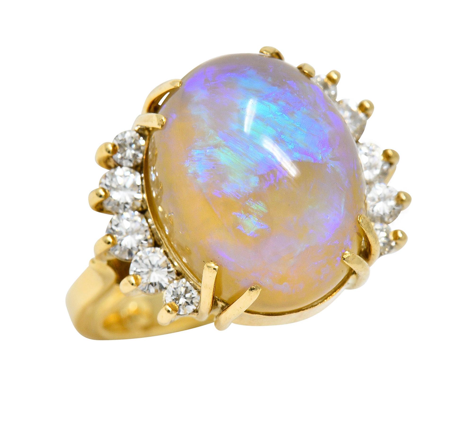 1970's Vintage Jelly Opal Diamond 18 Karat Gold Gemstone Ring 2