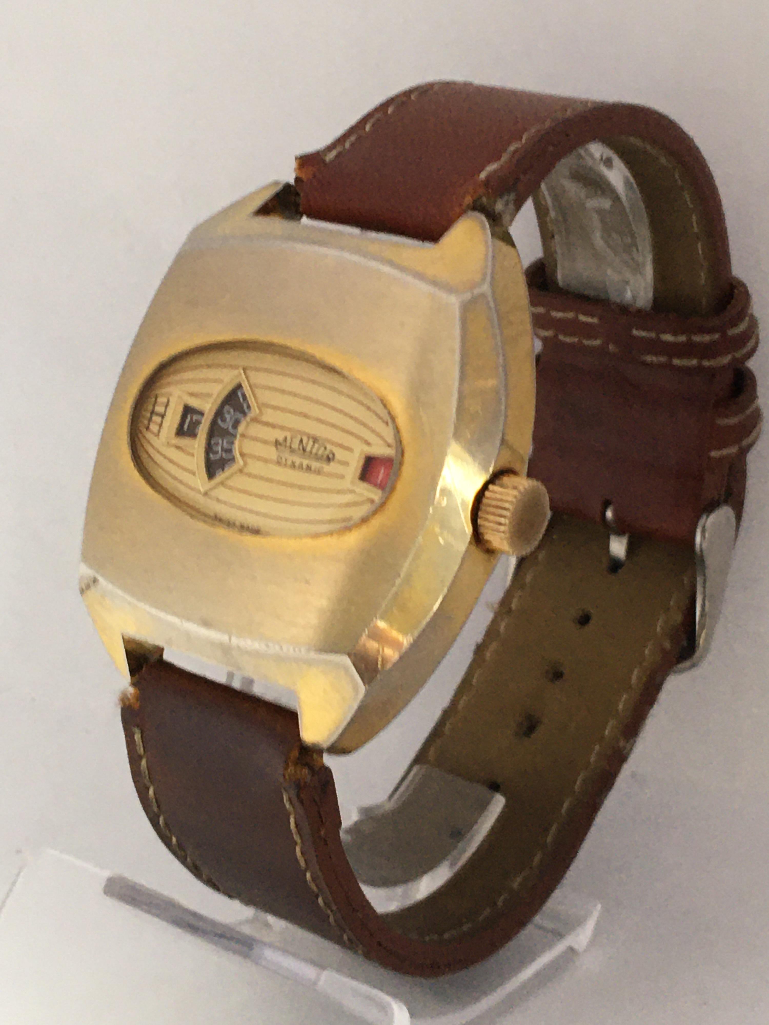 1970s Vintage Jump Hour Digital Mechanical Swiss Watch with Date 2