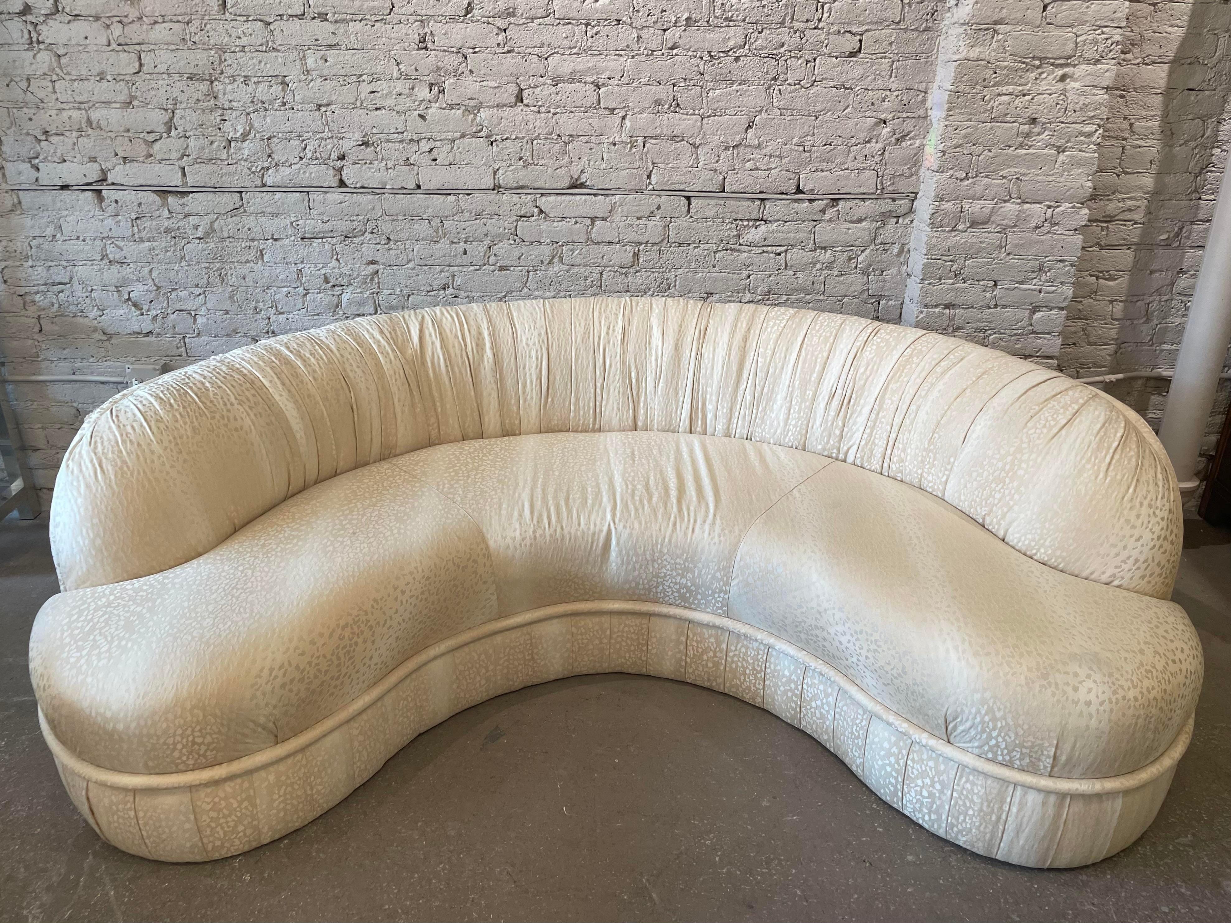 1970s Vintage Kidney Curved Sofa 1