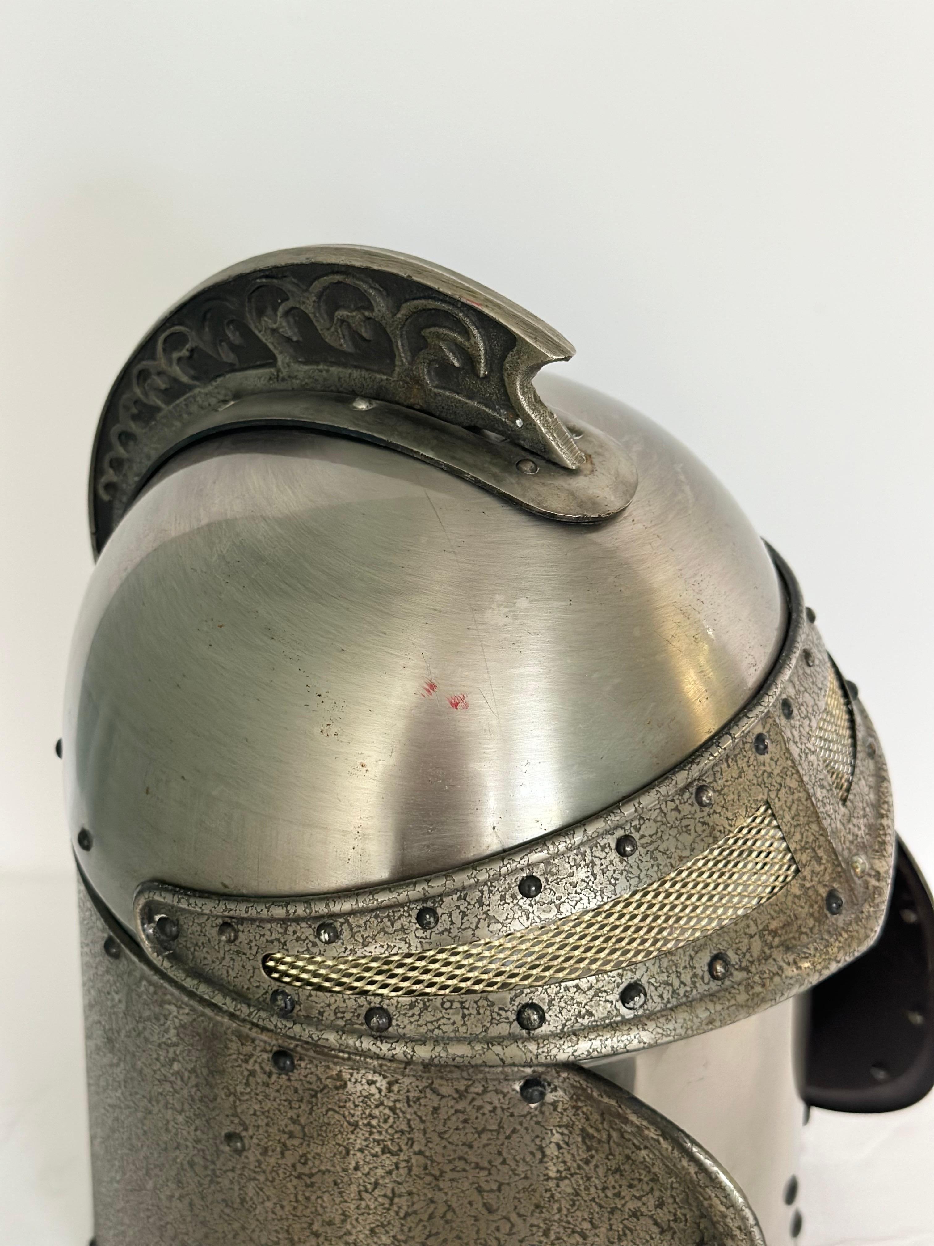 1970er Vintage Ritterhelm Zinn Skurrile Eiskübel 1