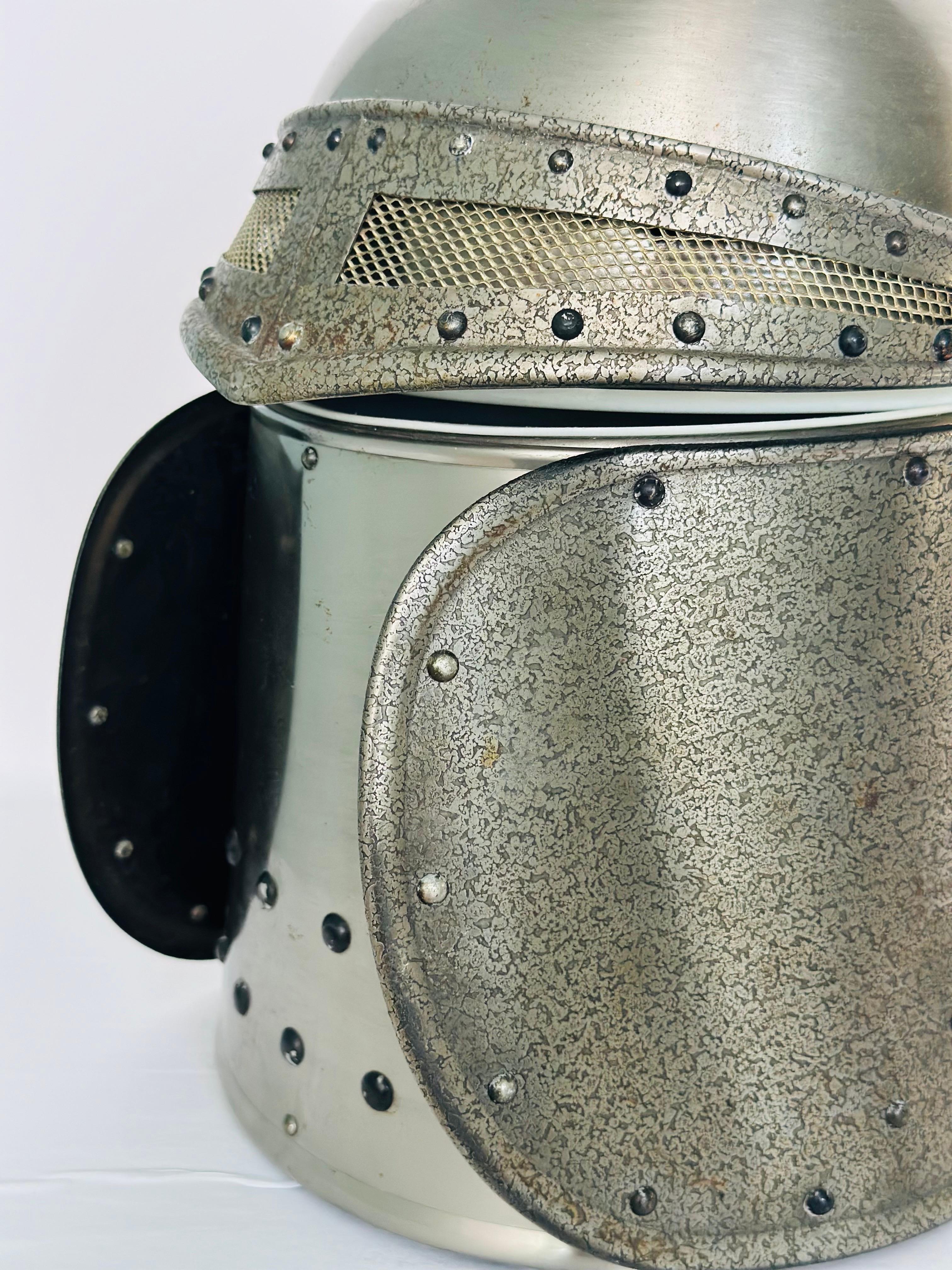 1970er Vintage Ritterhelm Zinn Skurrile Eiskübel 2