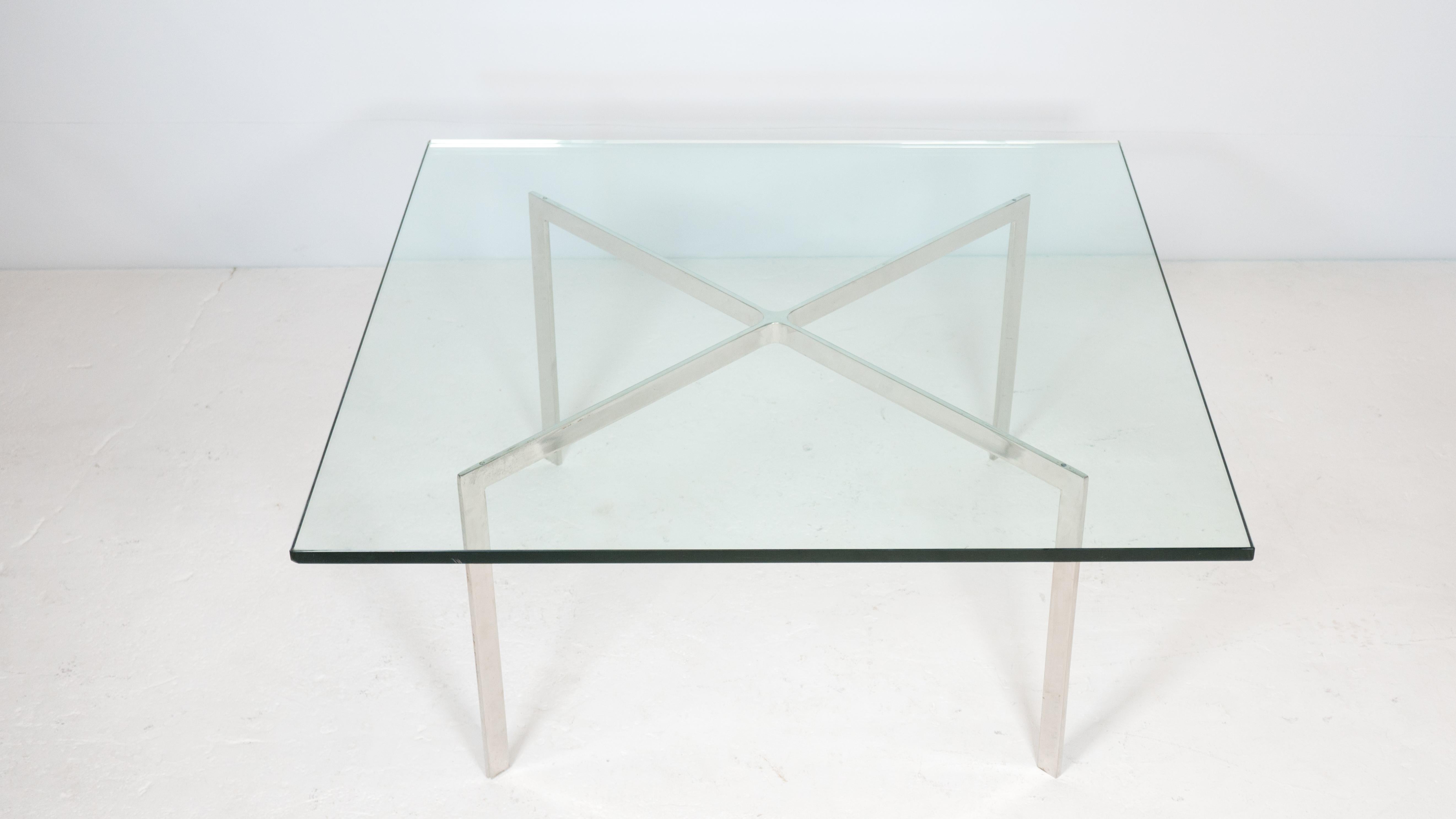 Mid-Century Modern 1970s Vintage Knoll Style Barcelona Coffee Table For Sale