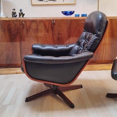 1970s Vintage Leather Swivel Armchair with Footrest by Göte Möbler