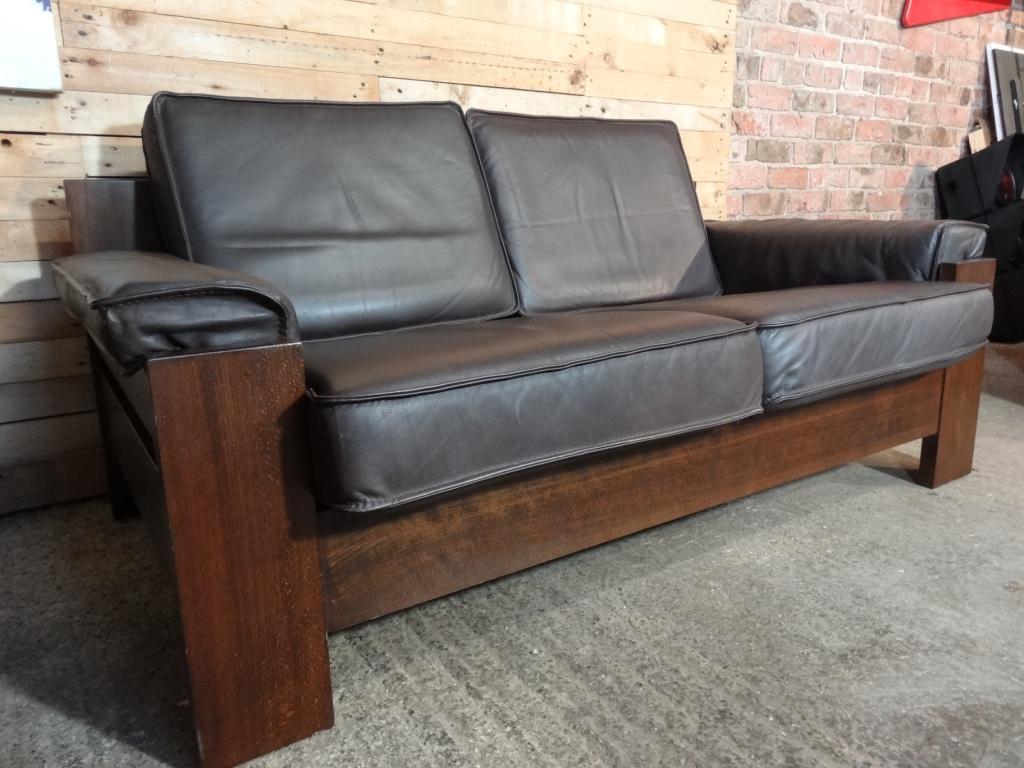 1970's Vintage Leolux Black or Dark Brown Leather Two Seater Retro Vintage Sofa 1