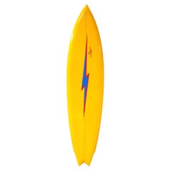 Planche de surf vintage Gerry Lopez modèle en forme de coupe lumineuse, années 1970