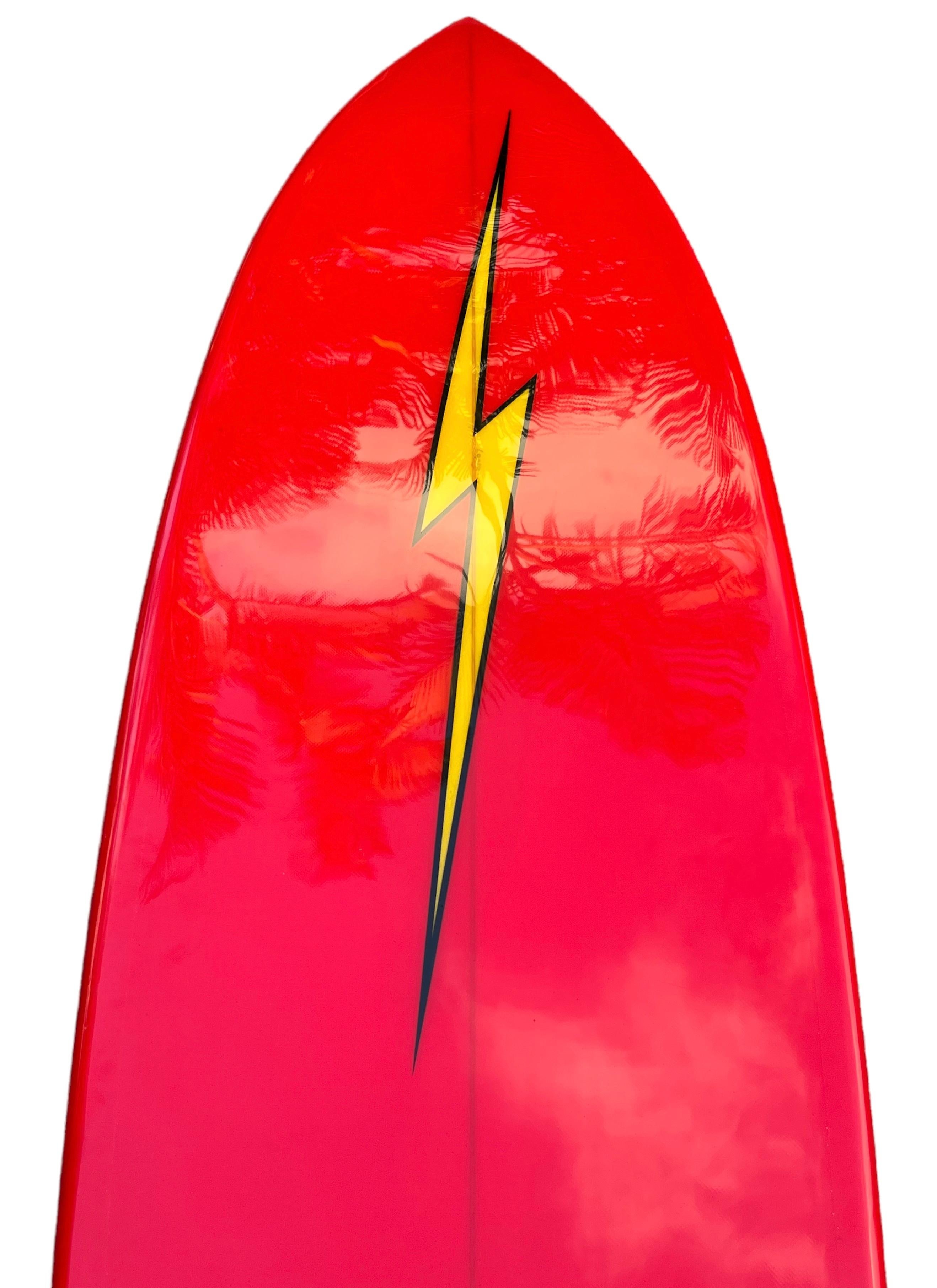 1970er Jahre Vintage Lightning Bolt Surfboard geformt von Gerry Lopez (amerikanisch) im Angebot