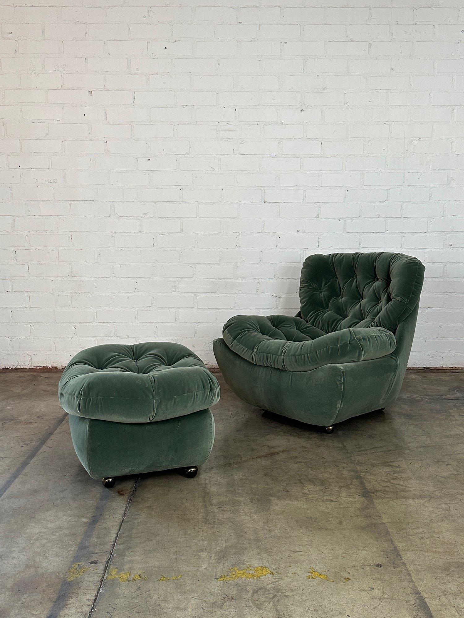 Art Deco 1970s Vintage Lounger and Ottoman For Sale