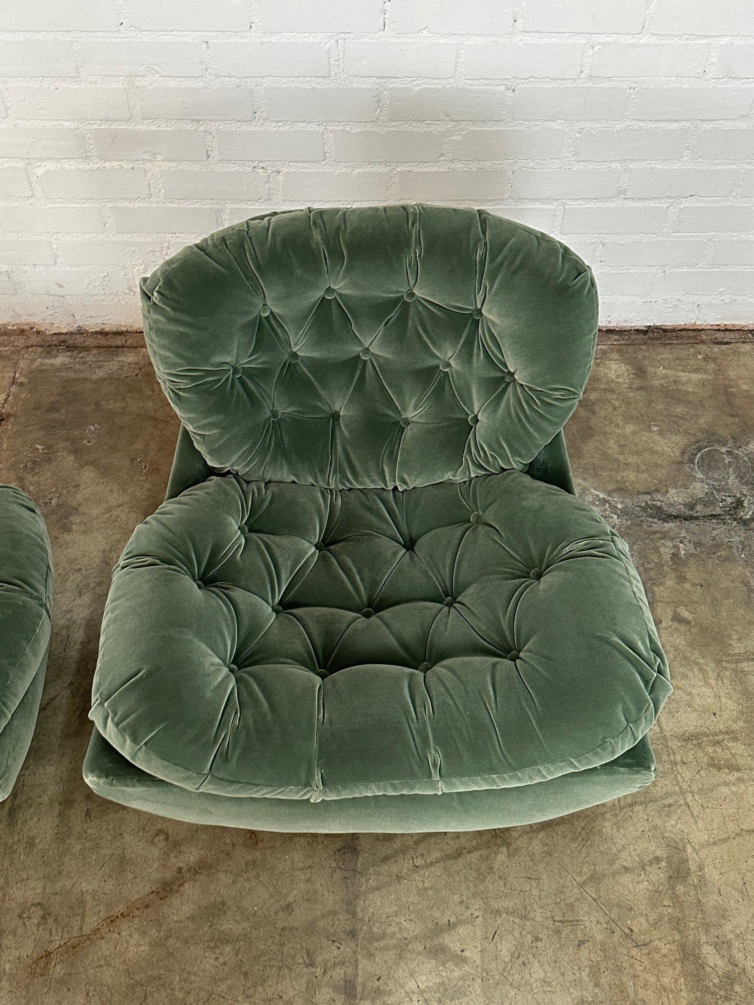 Late 20th Century 1970s Vintage Lounger and Ottoman For Sale