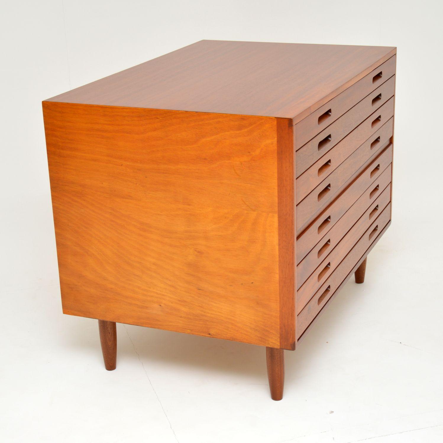 1970s Vintage Mahogany Architects Plan Chest of Drawers In Good Condition In London, GB