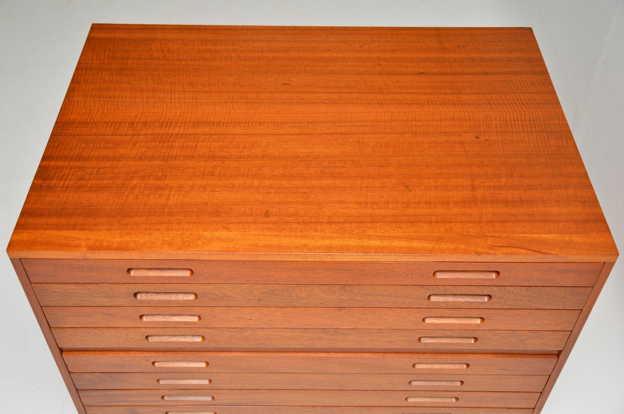 Late 17th Century 1970s Vintage Mahogany Architects Plan Chest of Drawers