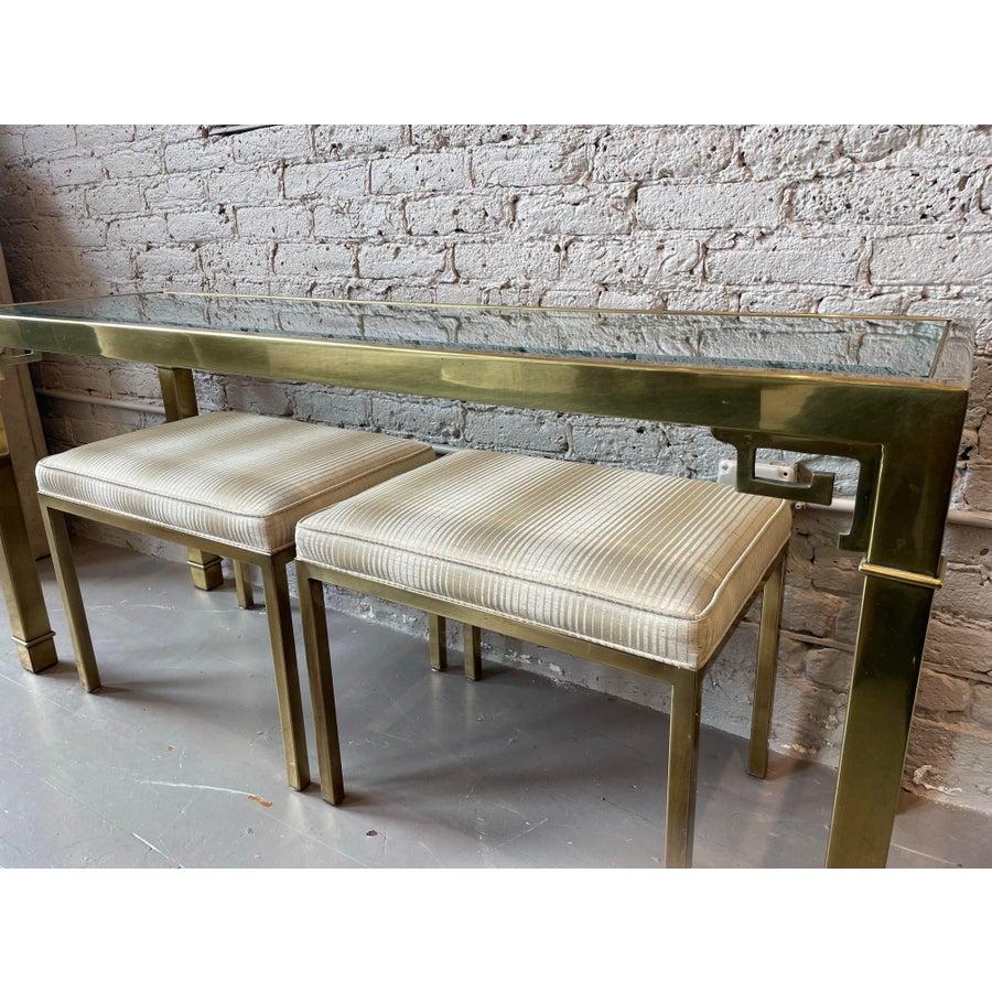 1970s Vintage Mastercraft Greek Key Console Table With Ottomans - Set of 3 In Good Condition For Sale In Chicago, IL