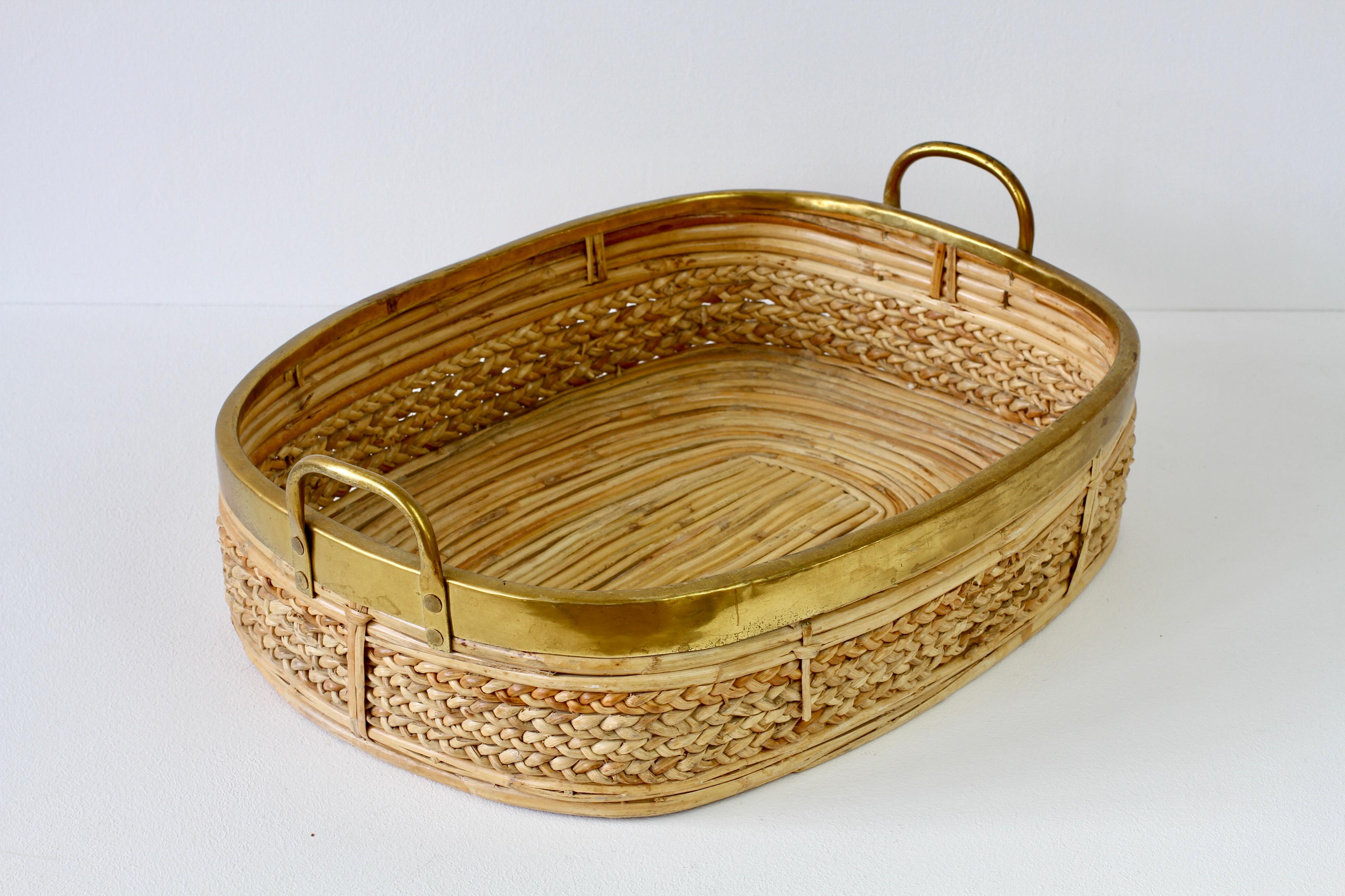 1970s Vintage Mid-Century Italian Bamboo and Rattan Serving Tray For Sale 1
