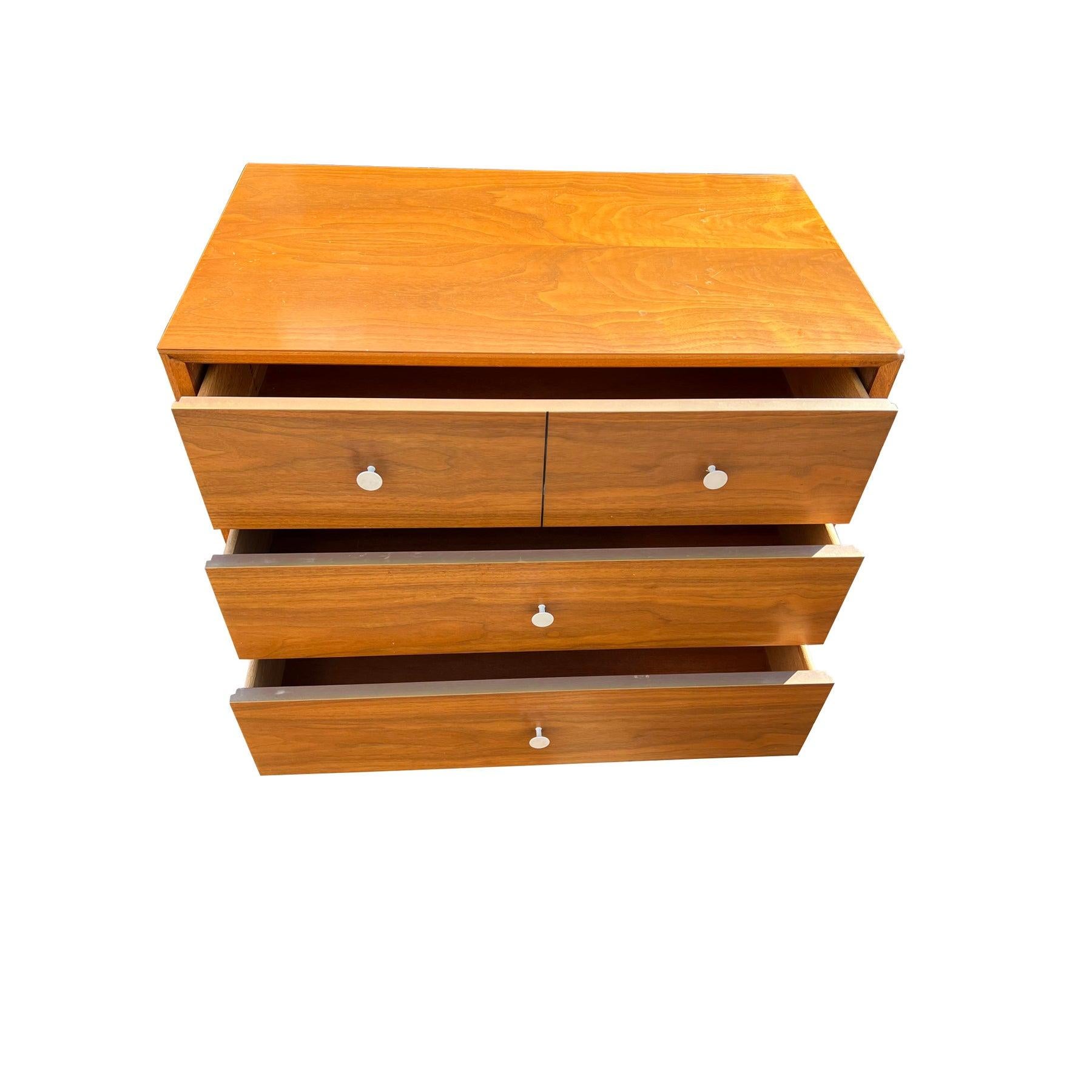 Américain Commode compacte moderne mi-siècle des années 1970 dans le style de Kipp Stewart en vente