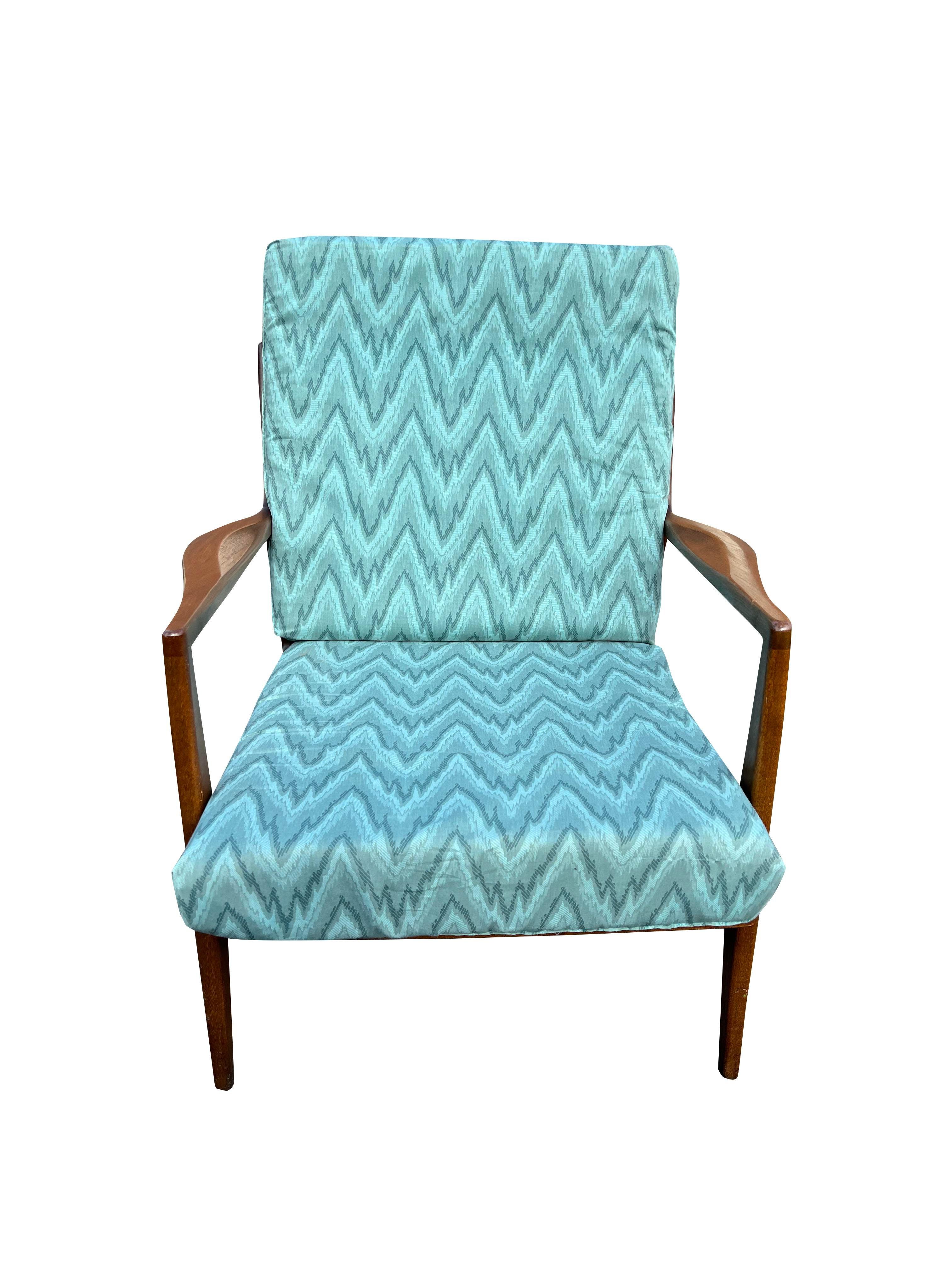 1970s Vintage Mid Century Modern Danish Style Lounge Chair For Sale 2