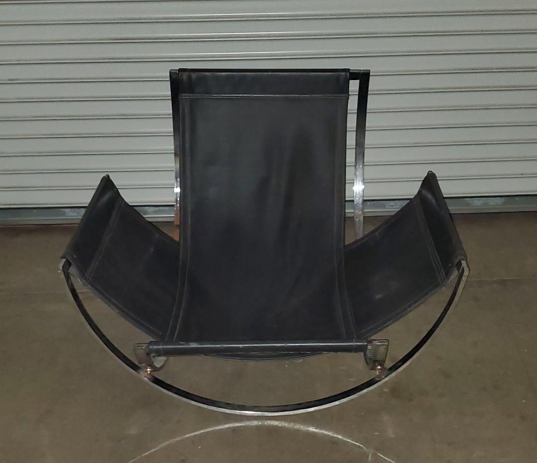 1970s Vintage Mid-Century Modern Italian Curved Chrome Lounge Chair by Stendig For Sale 7
