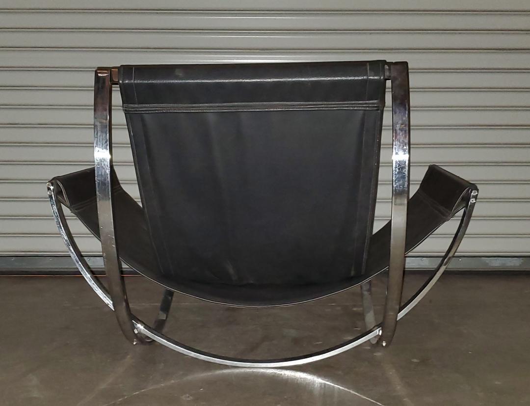 Steel 1970s Vintage Mid-Century Modern Italian Curved Chrome Lounge Chair by Stendig For Sale
