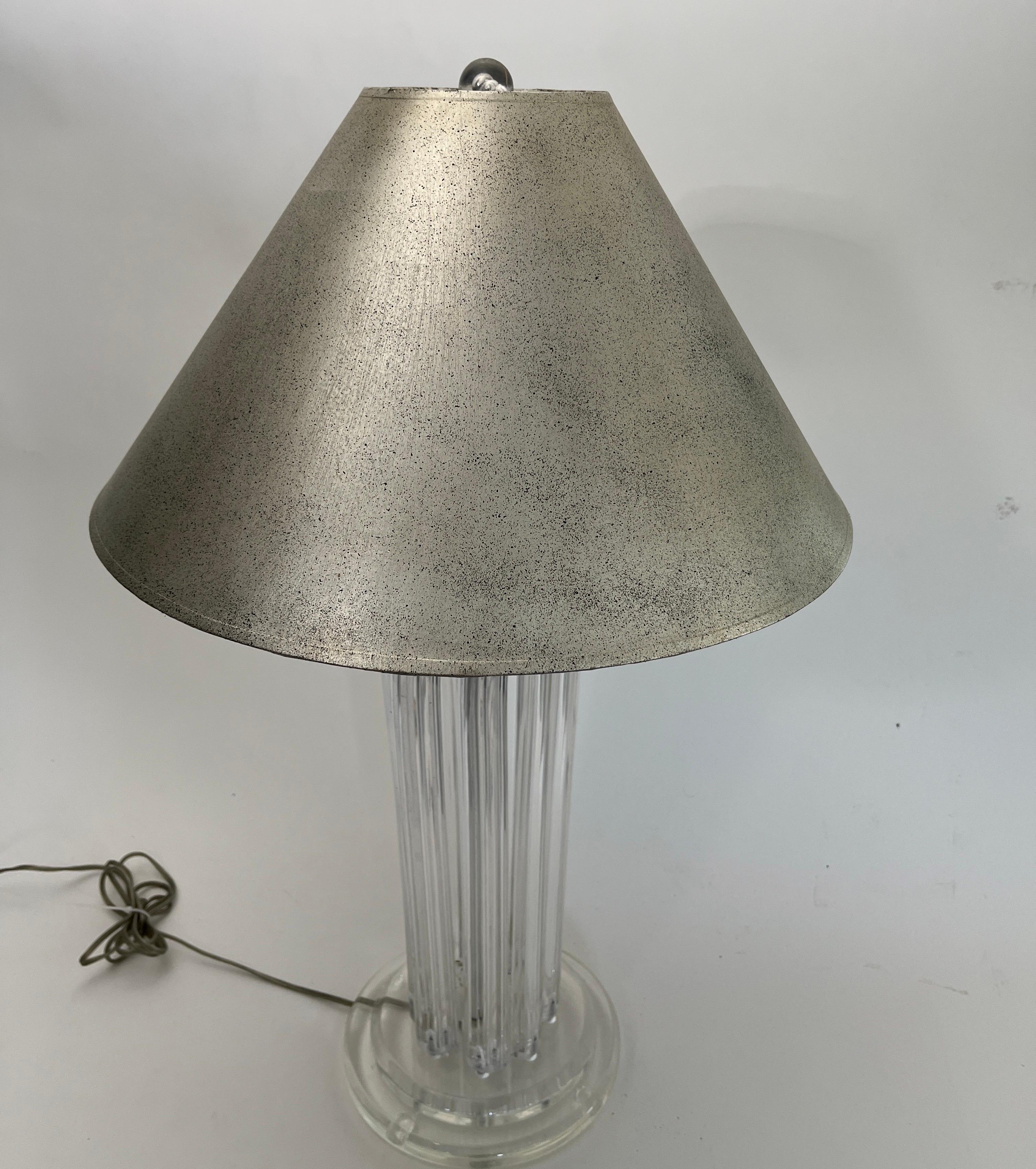 1970s Vintage Mid Century Modern Ritts Attributed Lucite Acrylic Desk Table Lamp For Sale 10