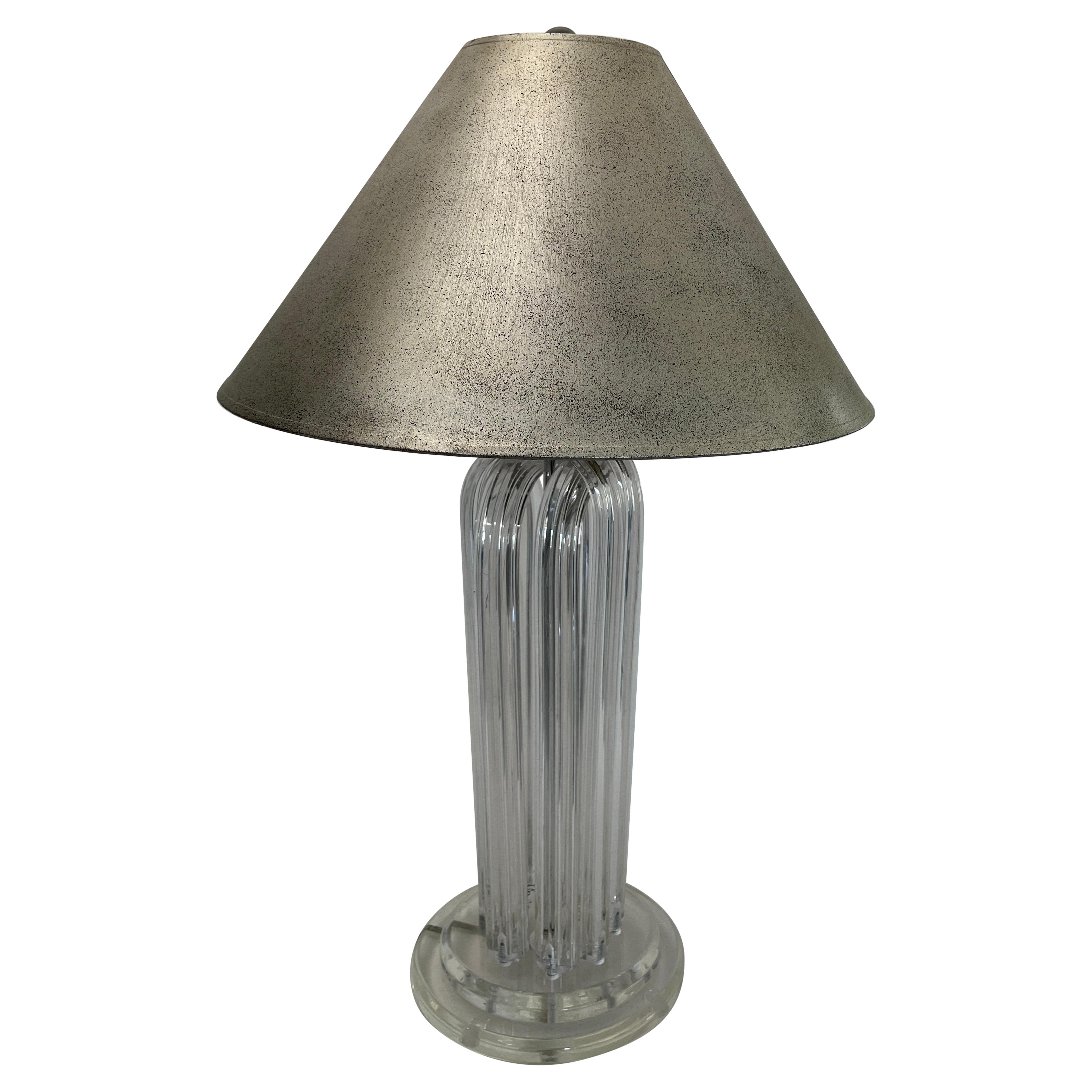 1970s Vintage Mid Century Modern Ritts Attributed Lucite Acrylic Desk Table Lamp For Sale