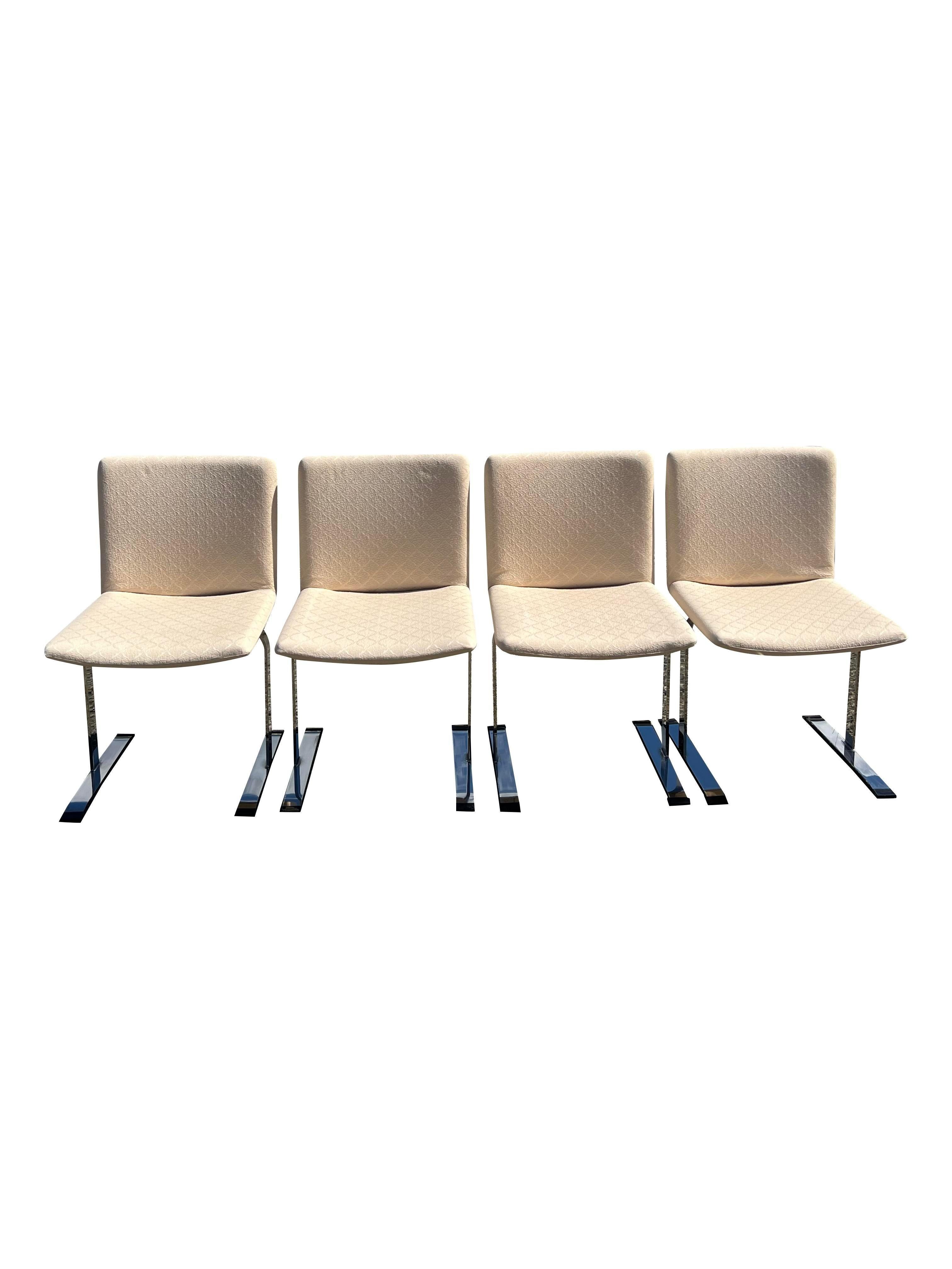 Fine XX secolo Sedie da pranzo moderne cromate stile Milo Baughman degli anni '70 - Set di 4 sedie in vendita